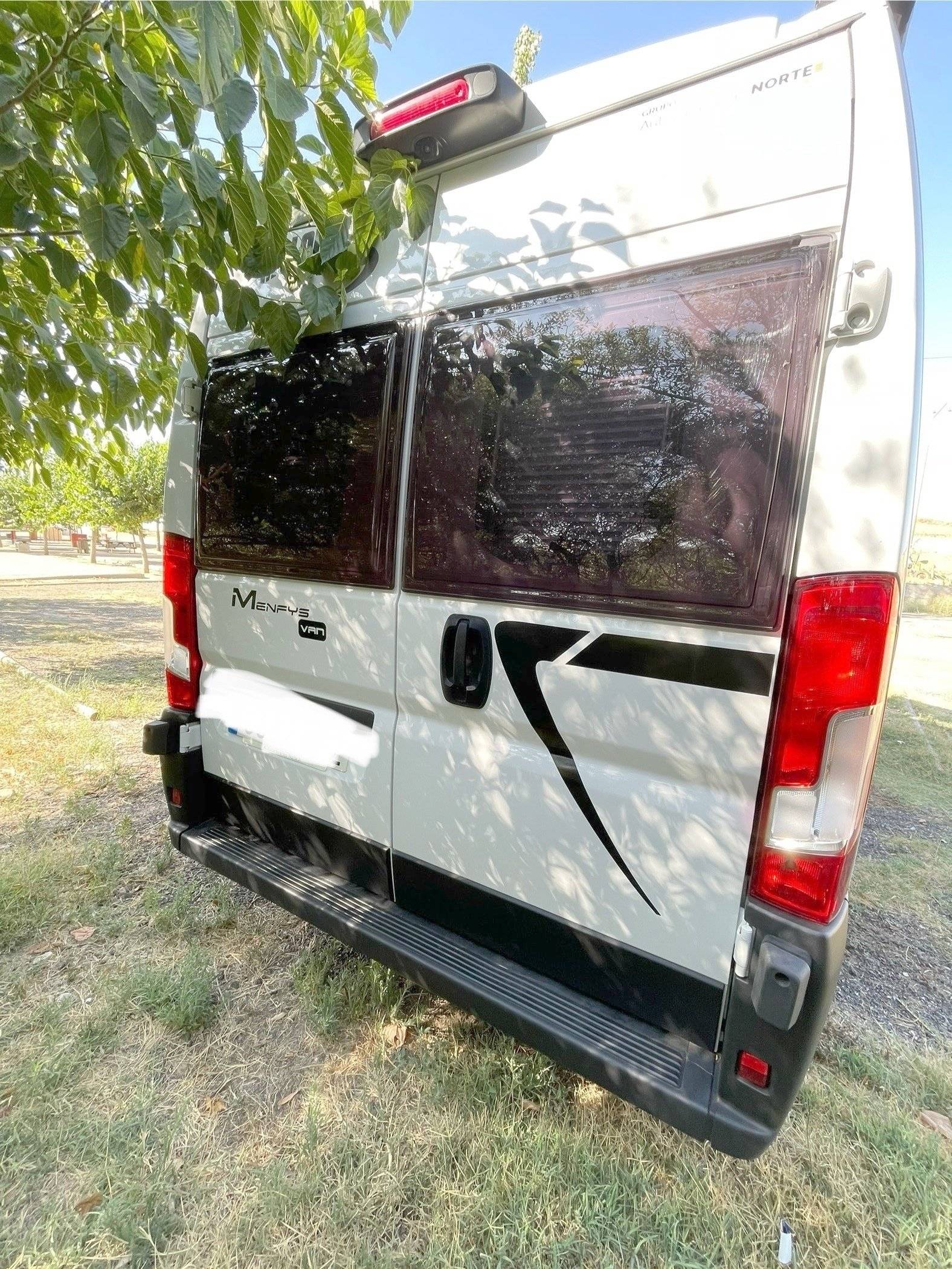 Mclouis Van 3 Maxi Prestige