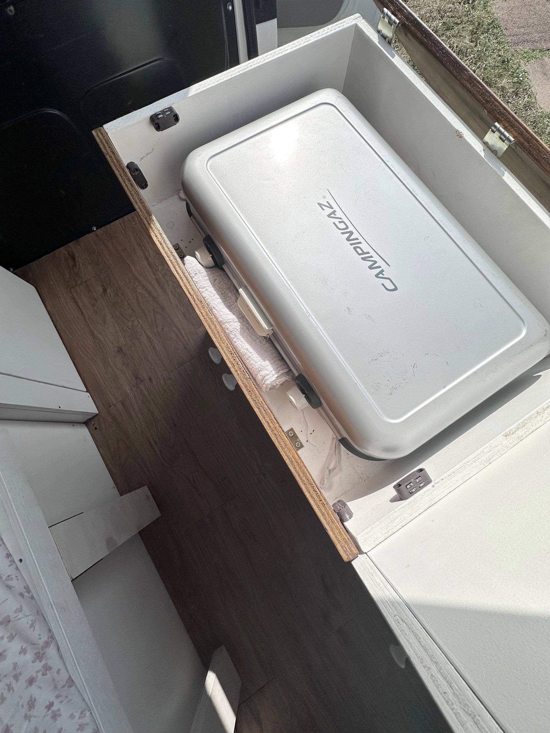 caracas T6 2 l 102 ch