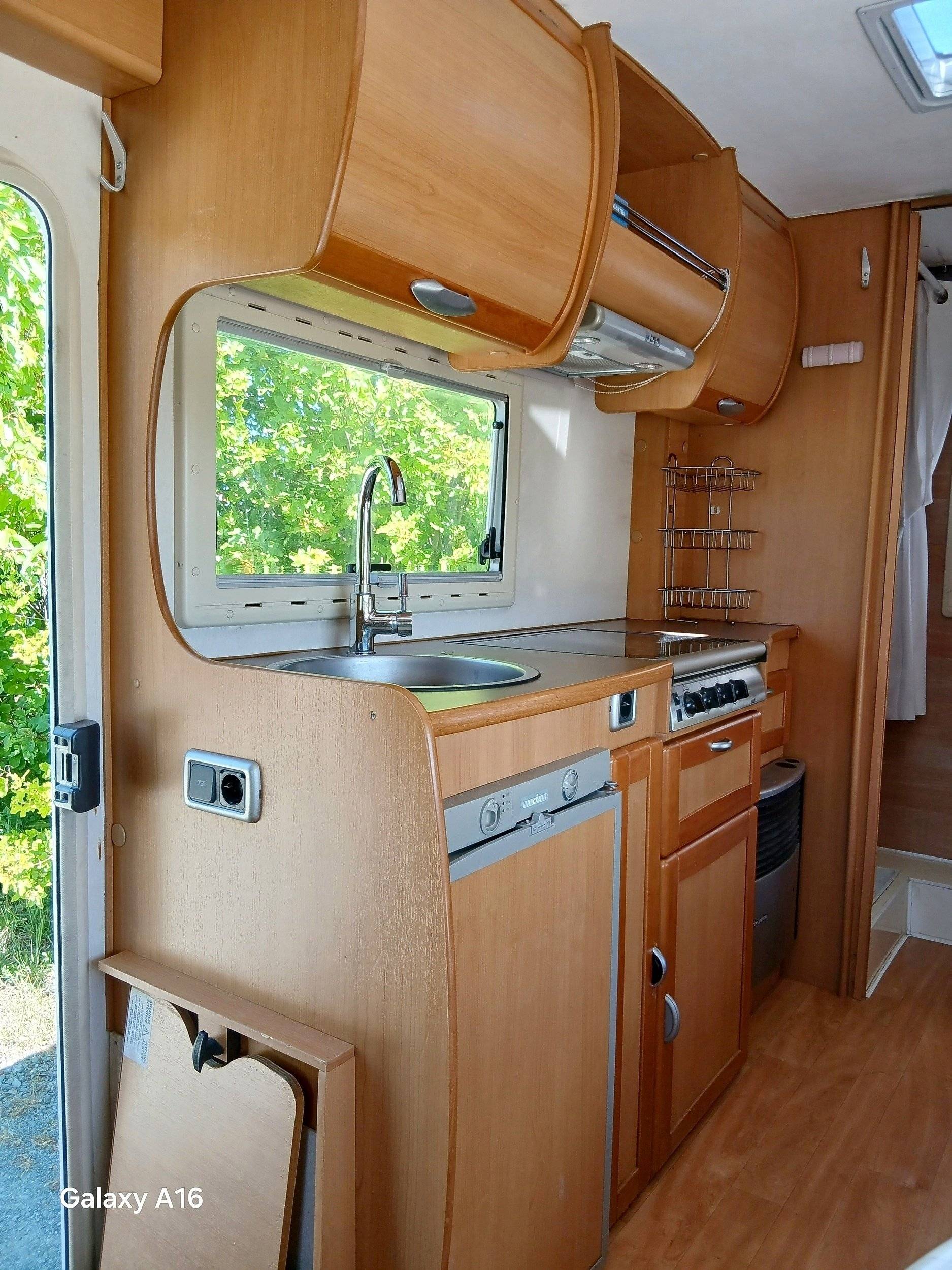 RIVIERA Riviera 130