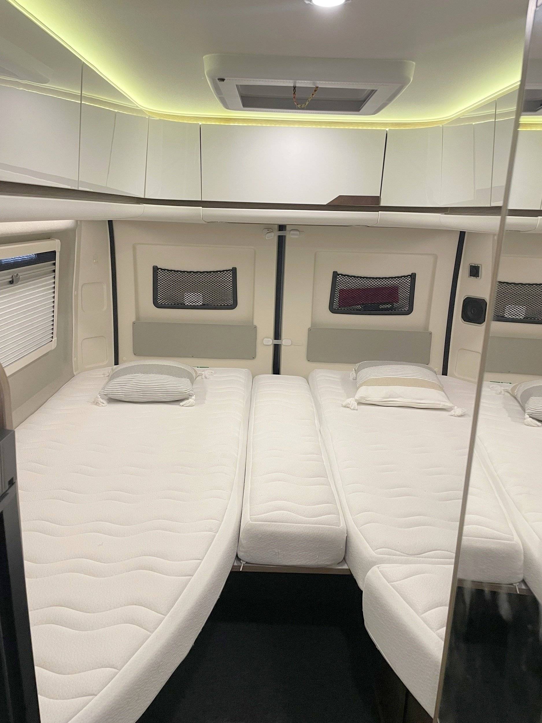 Couchages Fiat Ducato 2,3 l 148 ch - Yescapa