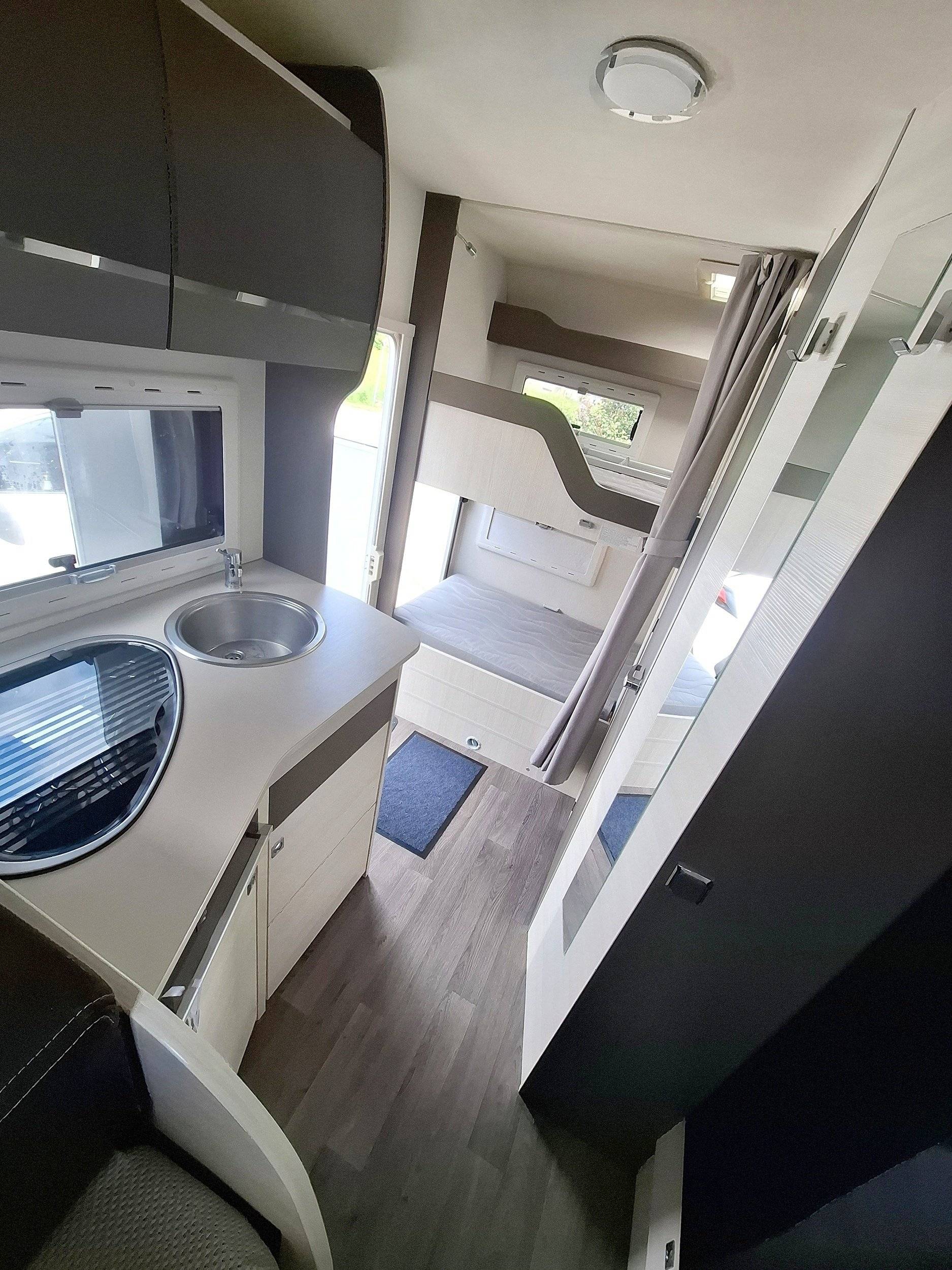 Challenger Challenger C256 VIP