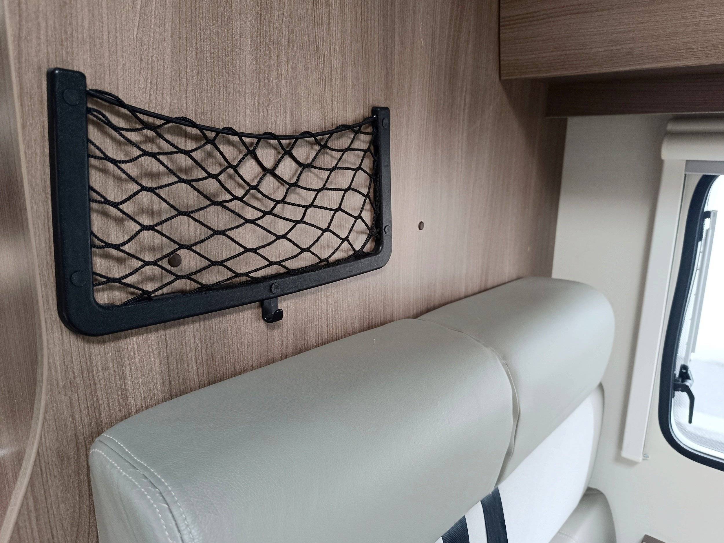 Challenger ford transit