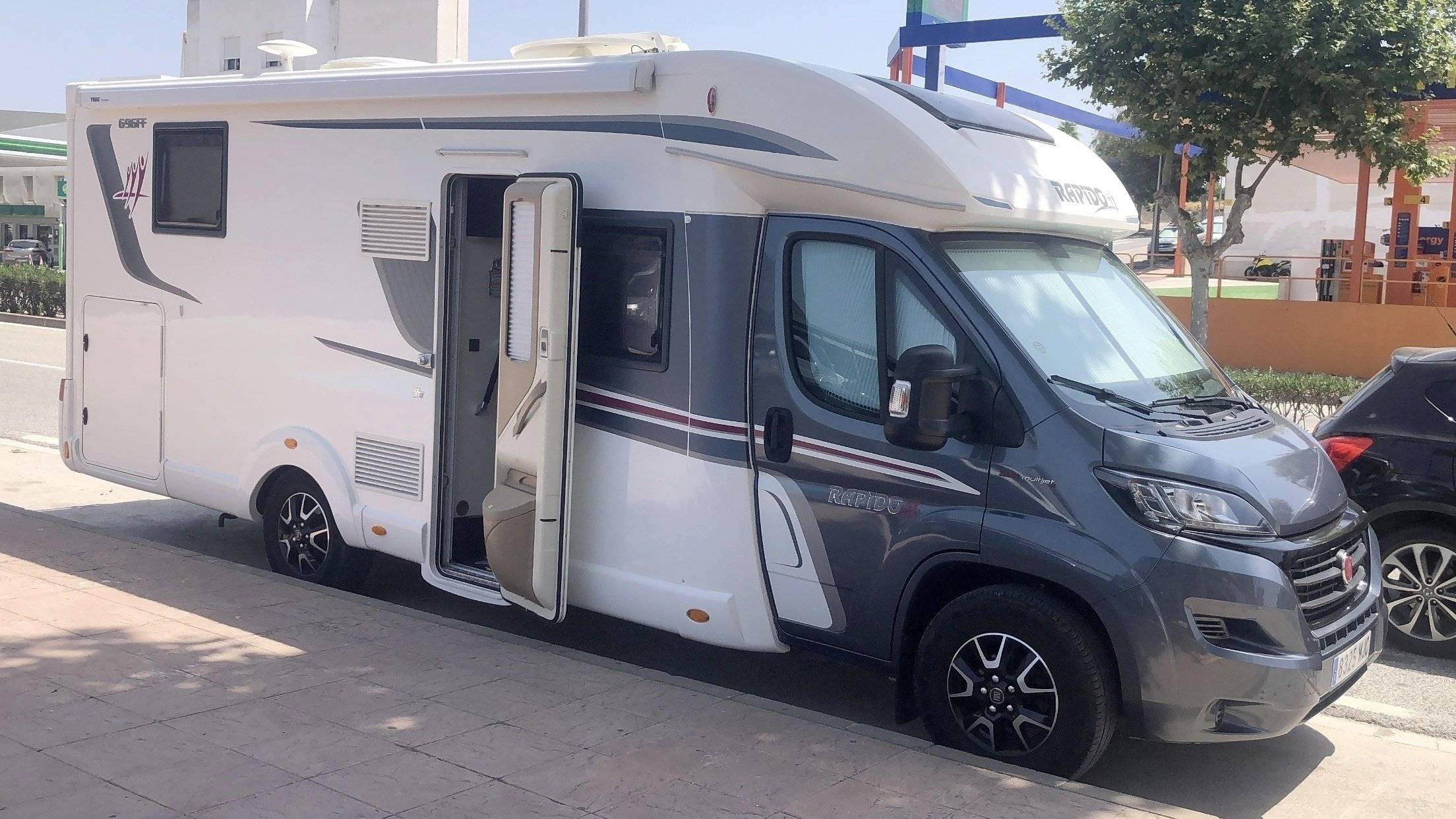 Vista de 3/4 Fiat Fiat ducato - Yescapa