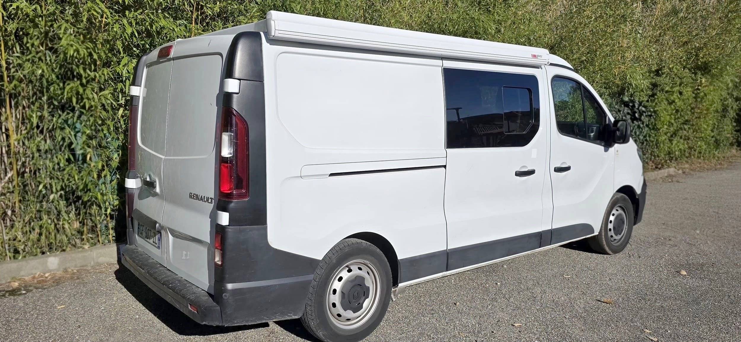 Renault Trafic L2H1 2 l 140 ch