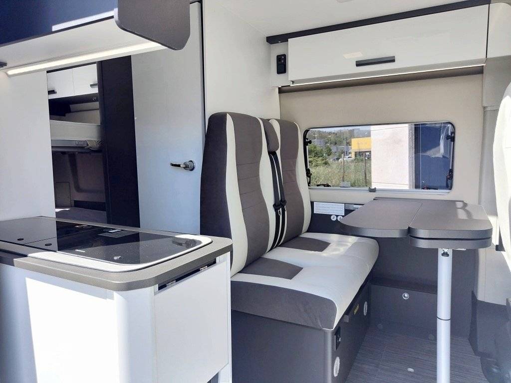 Mclouis MENFYS VAN 3 MAXI S-LINE (2)