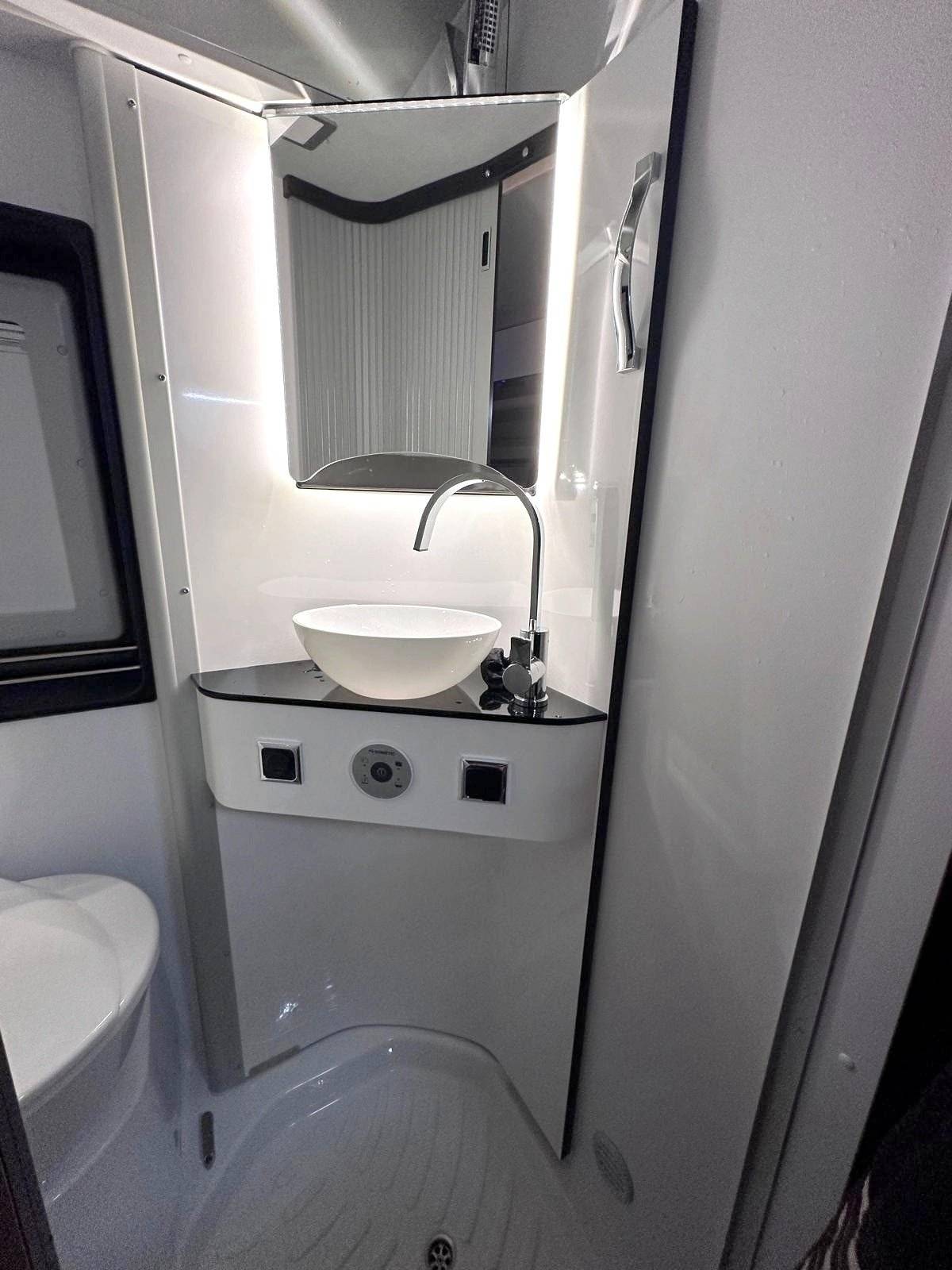 Pössl ¨Pössl 600 summit plus