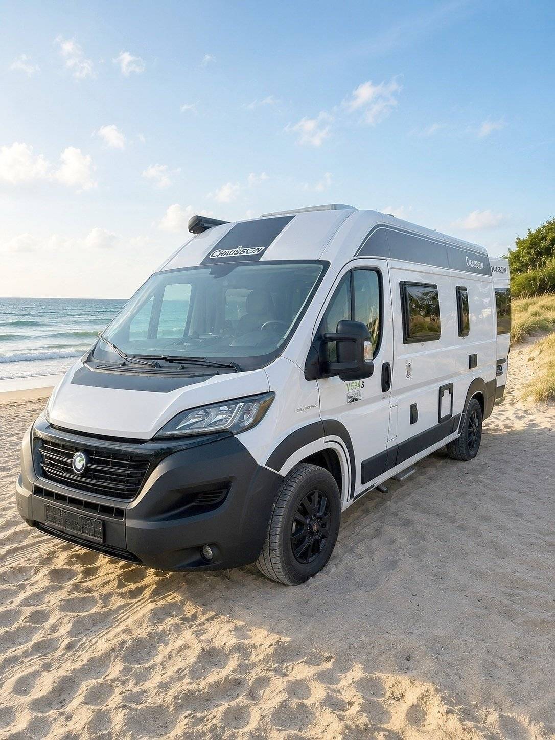Vista del vehículo ángulo delantero Fiat Ducato 2,3 l Multijet 120ch. - Yescapa