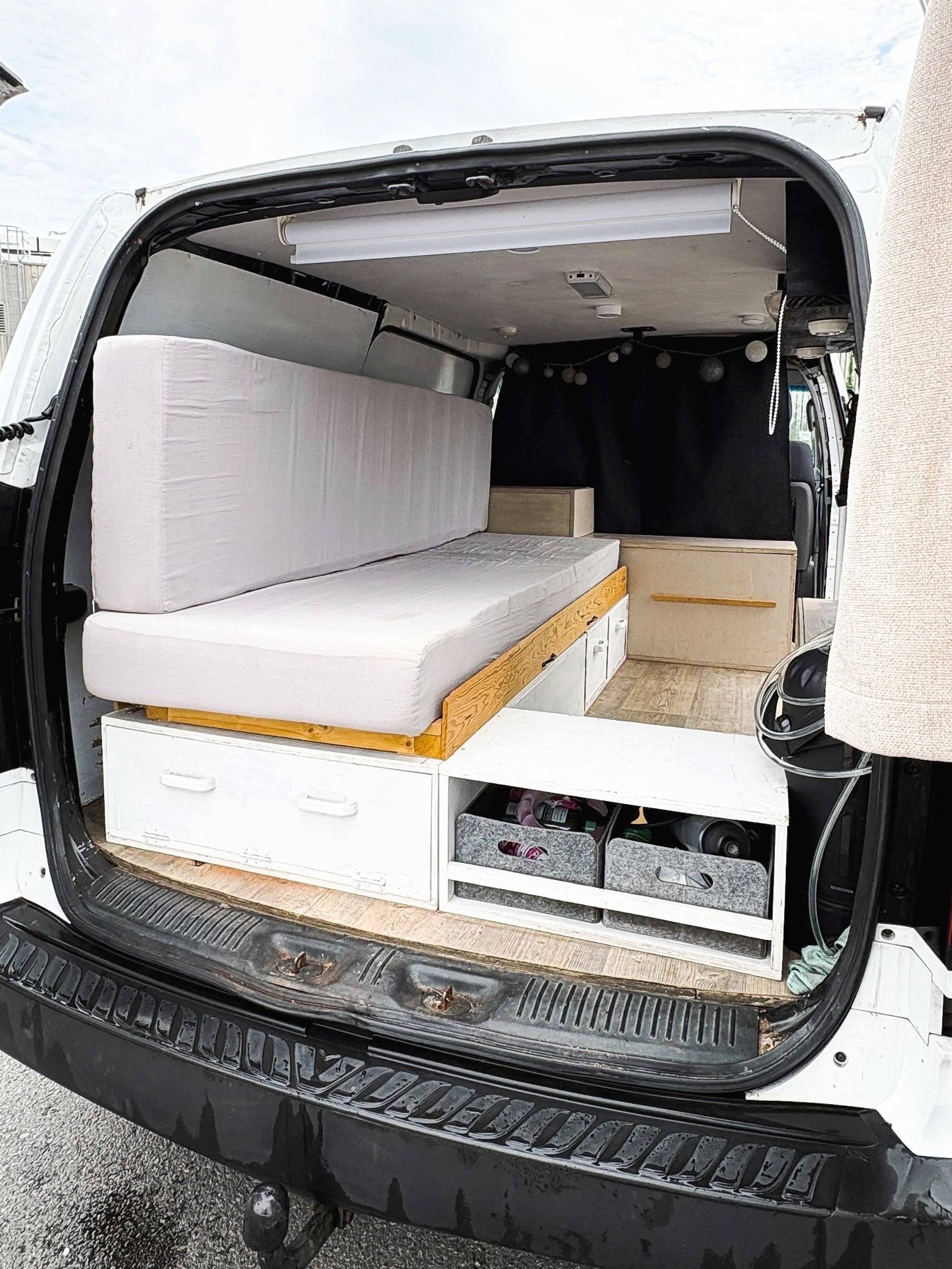 Dormidas Hyundai H1 - Yescapa
