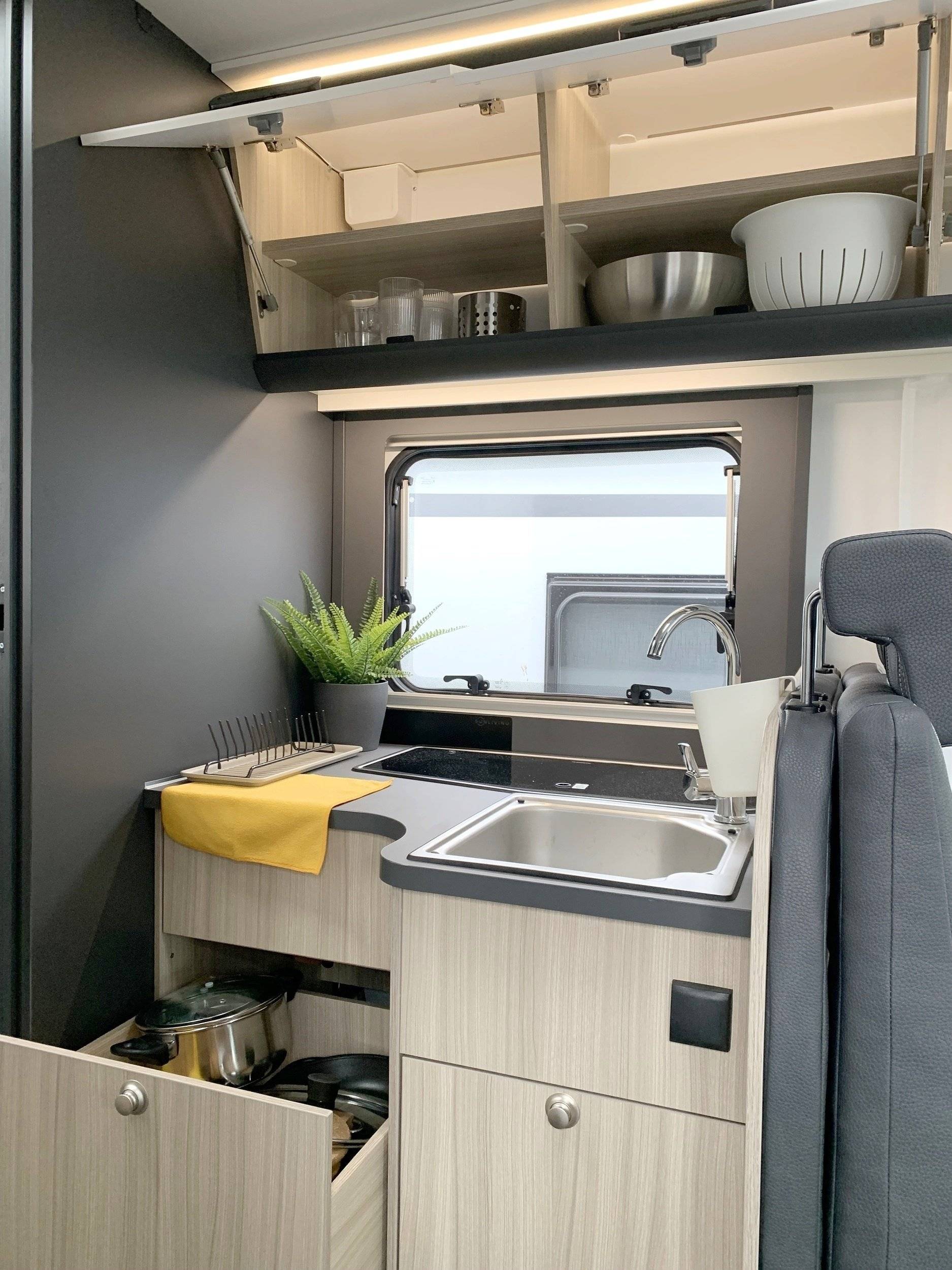 Adria Sun Living A Series 75 SL