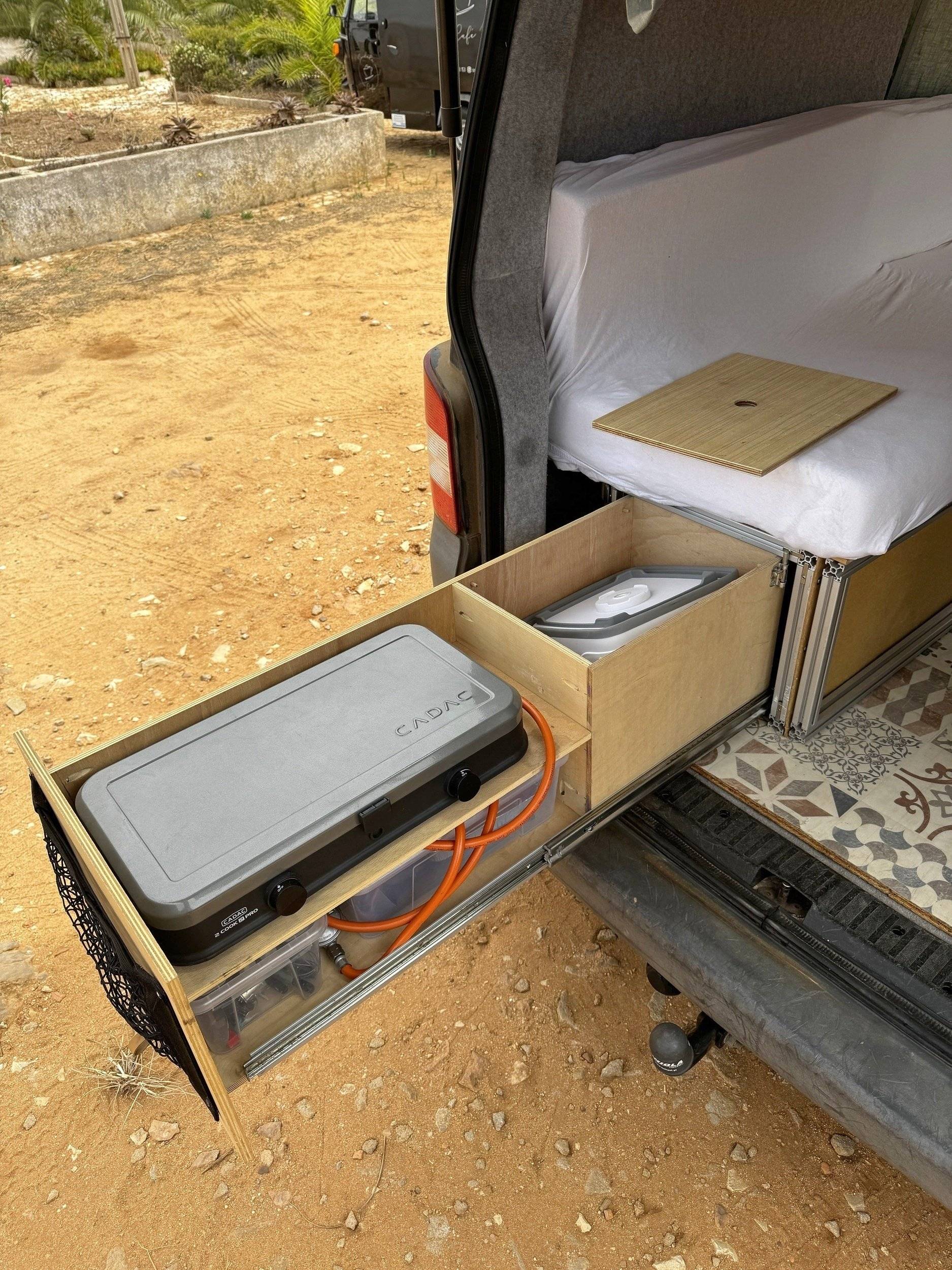 Volkswagen T5 2 l 84 ch