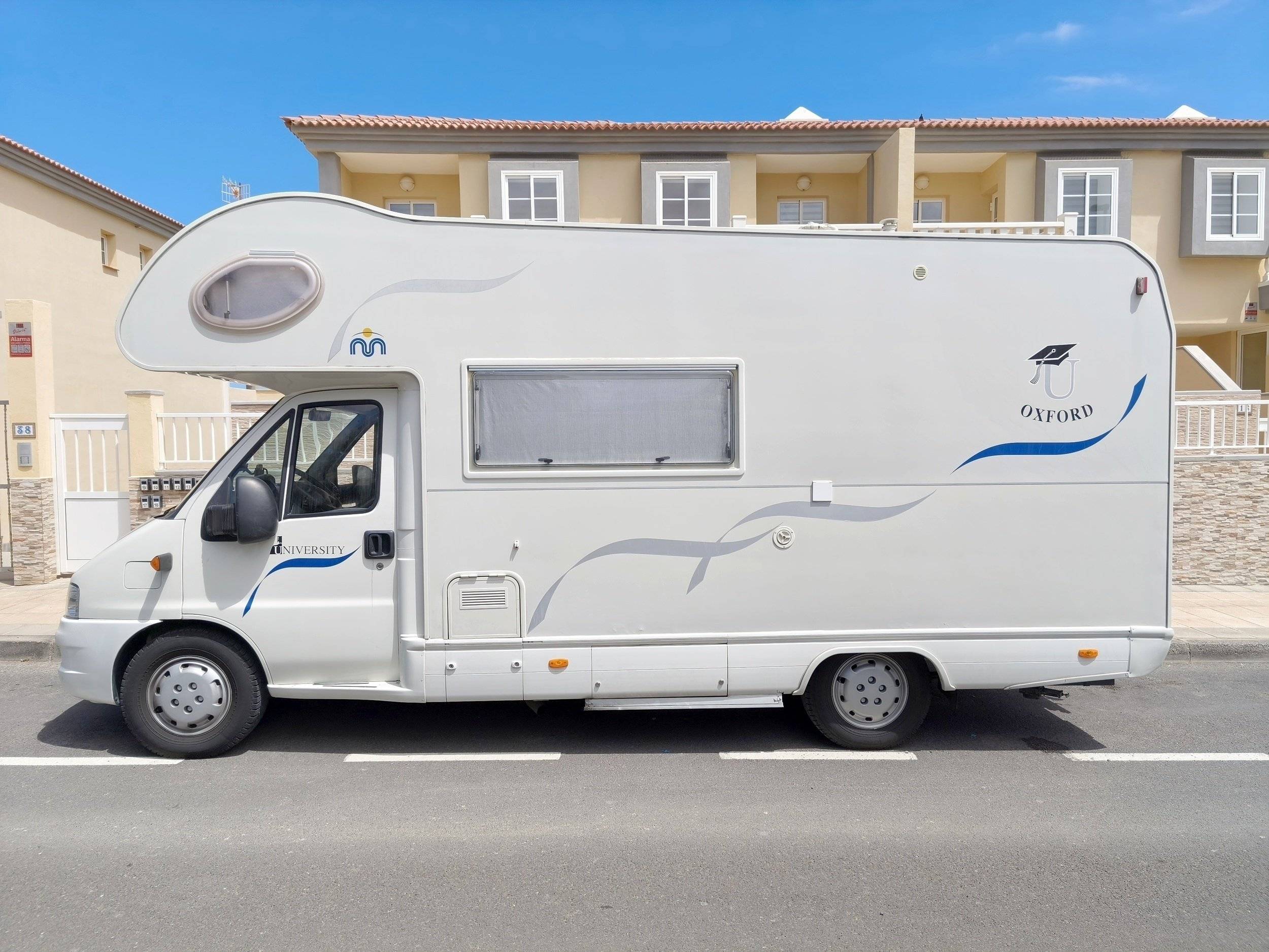 Front view from 3/4 Fiat 2.8JTD - Yescapa