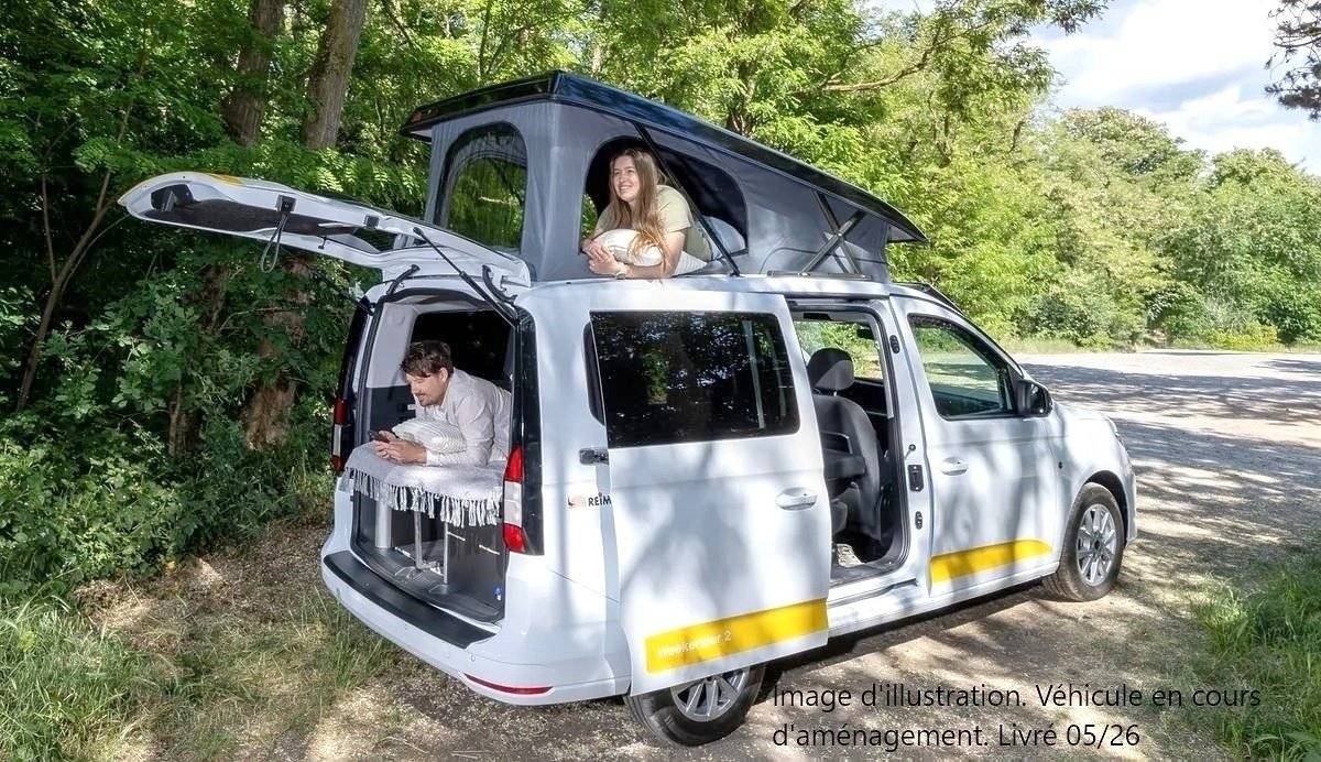 Vue avant de 3/4 Ford Grand tourneo connect - Yescapa