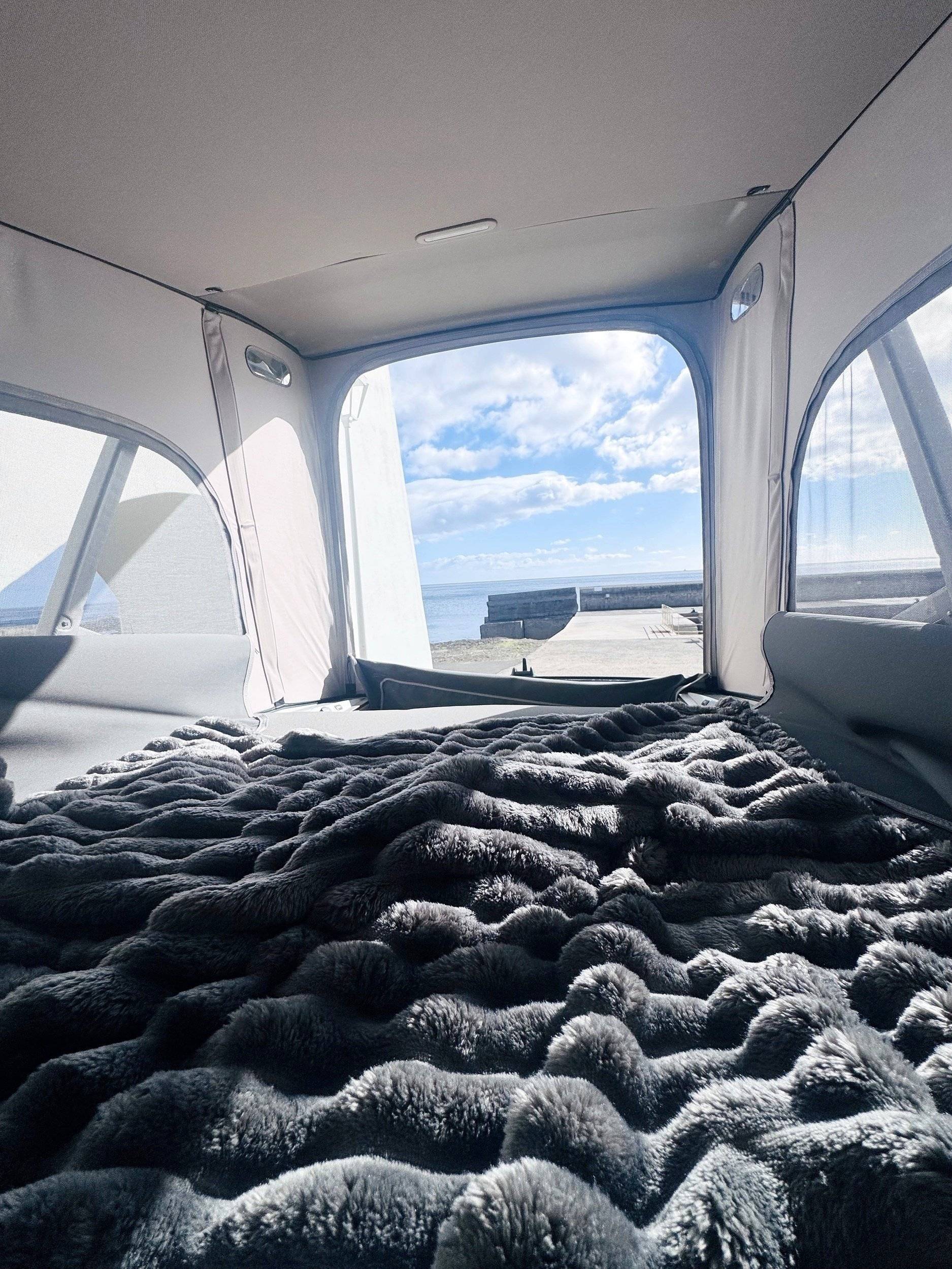 Slaapplaatsen Volkswagen VOLKSWAGEN CALIFORNIA - Yescapa