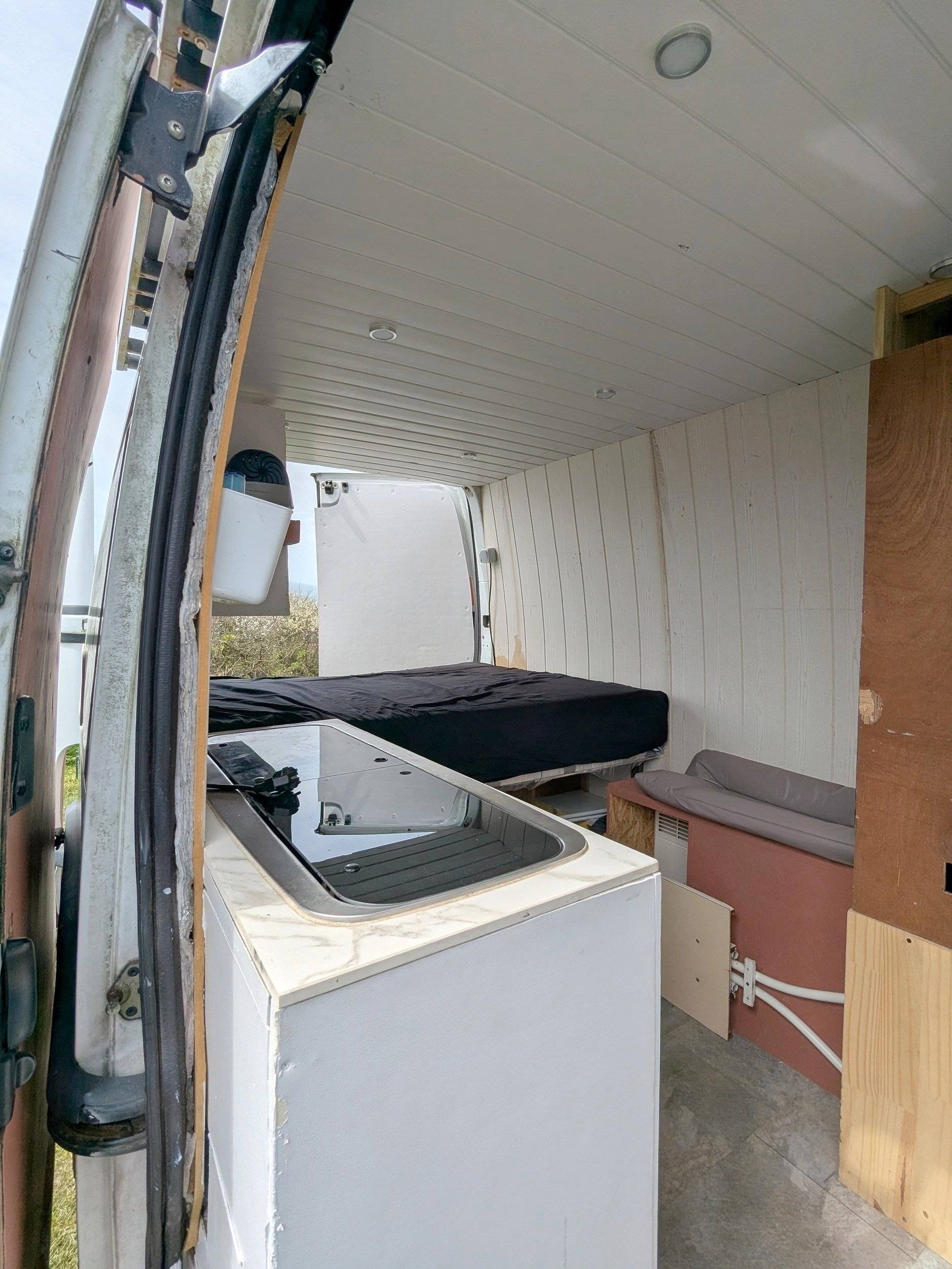 Comedor Renault Master 2,5 l dCi 120 ch. - Yescapa