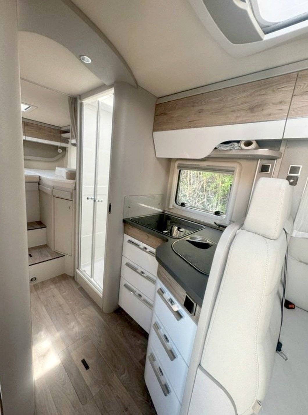 Hymer Exisis-i 678