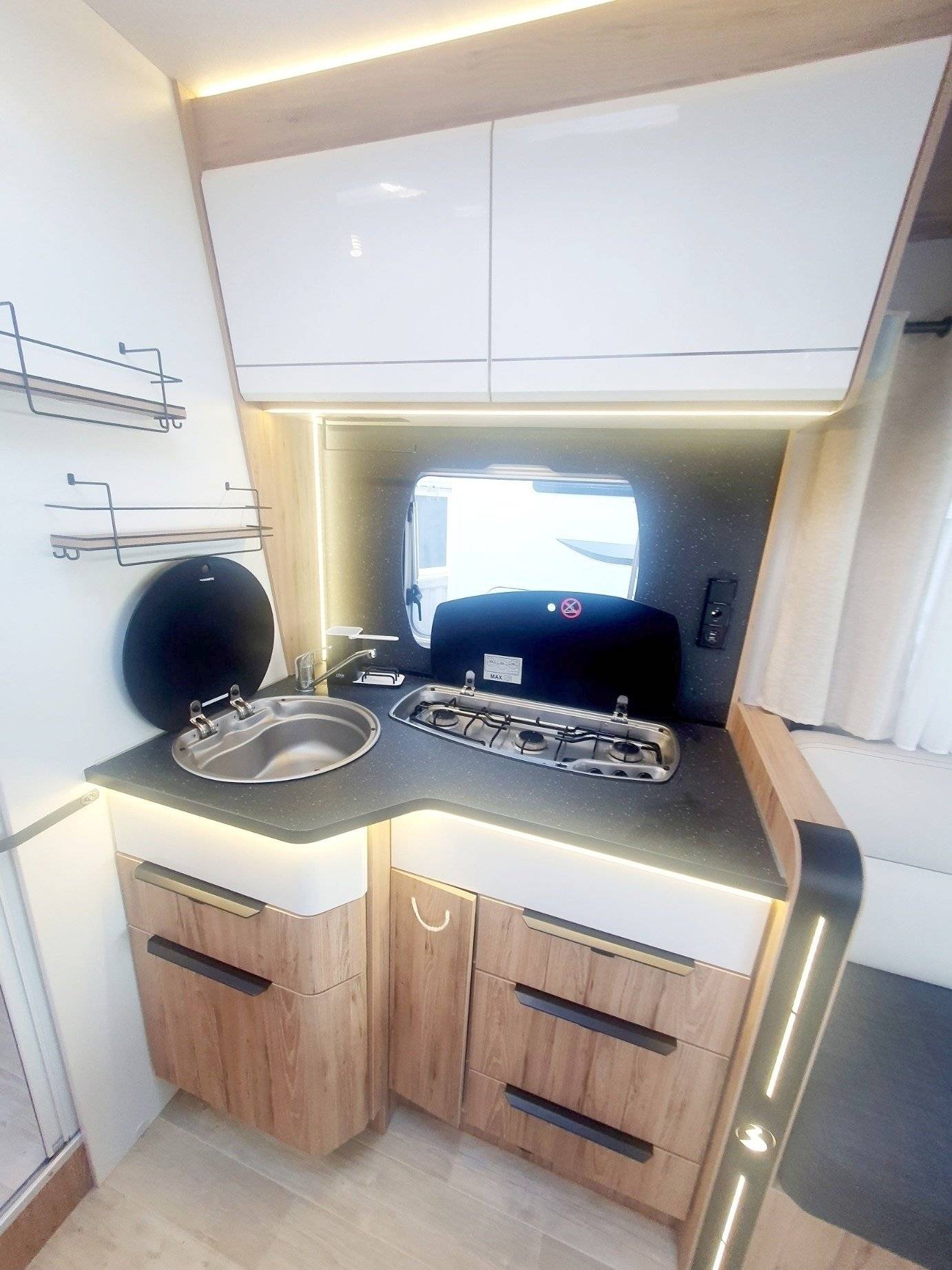 Bavaria BAVARIA T696D