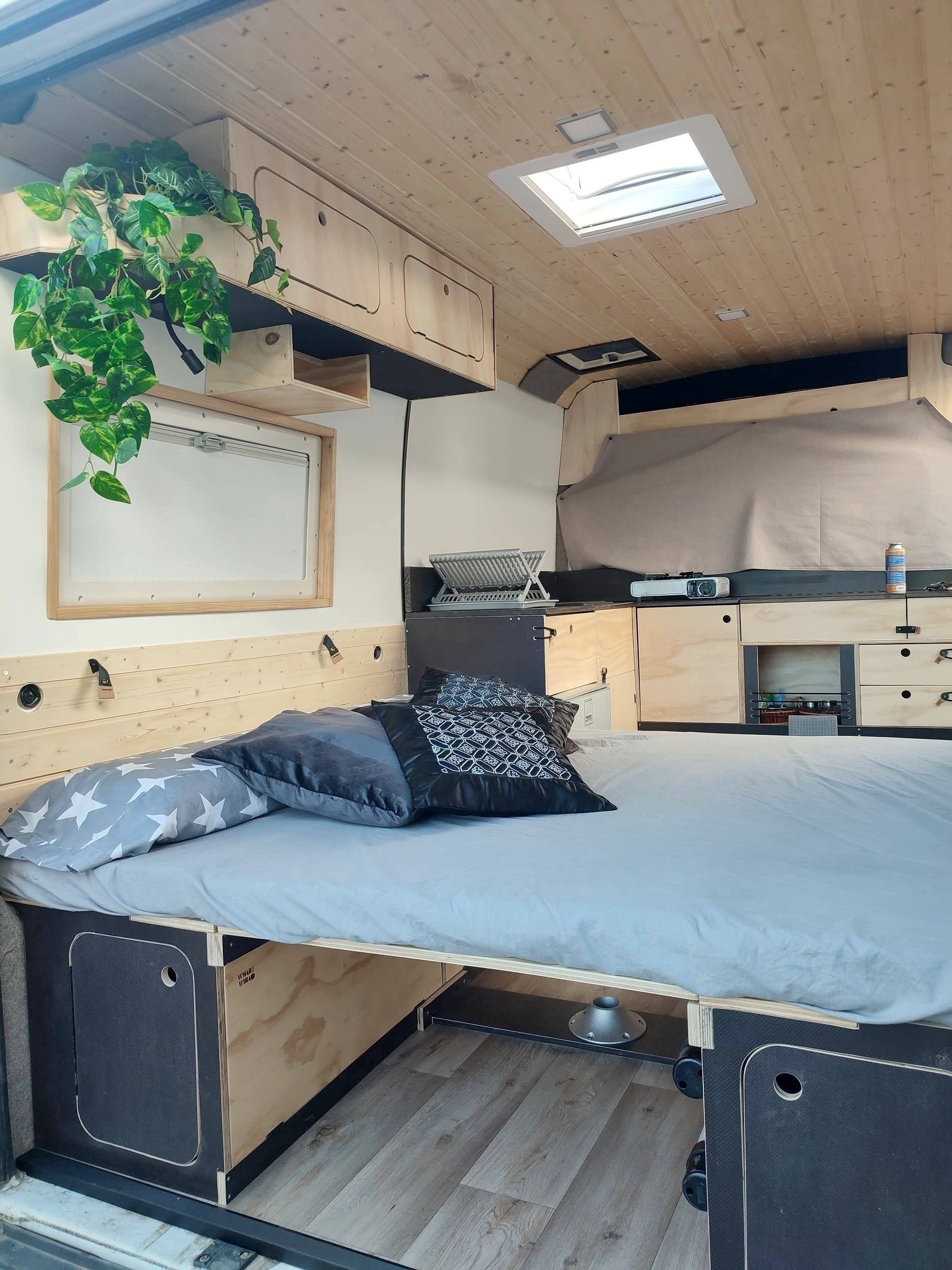 Schlafplätze Fiat Ducato 120 Multijet - Yescapa