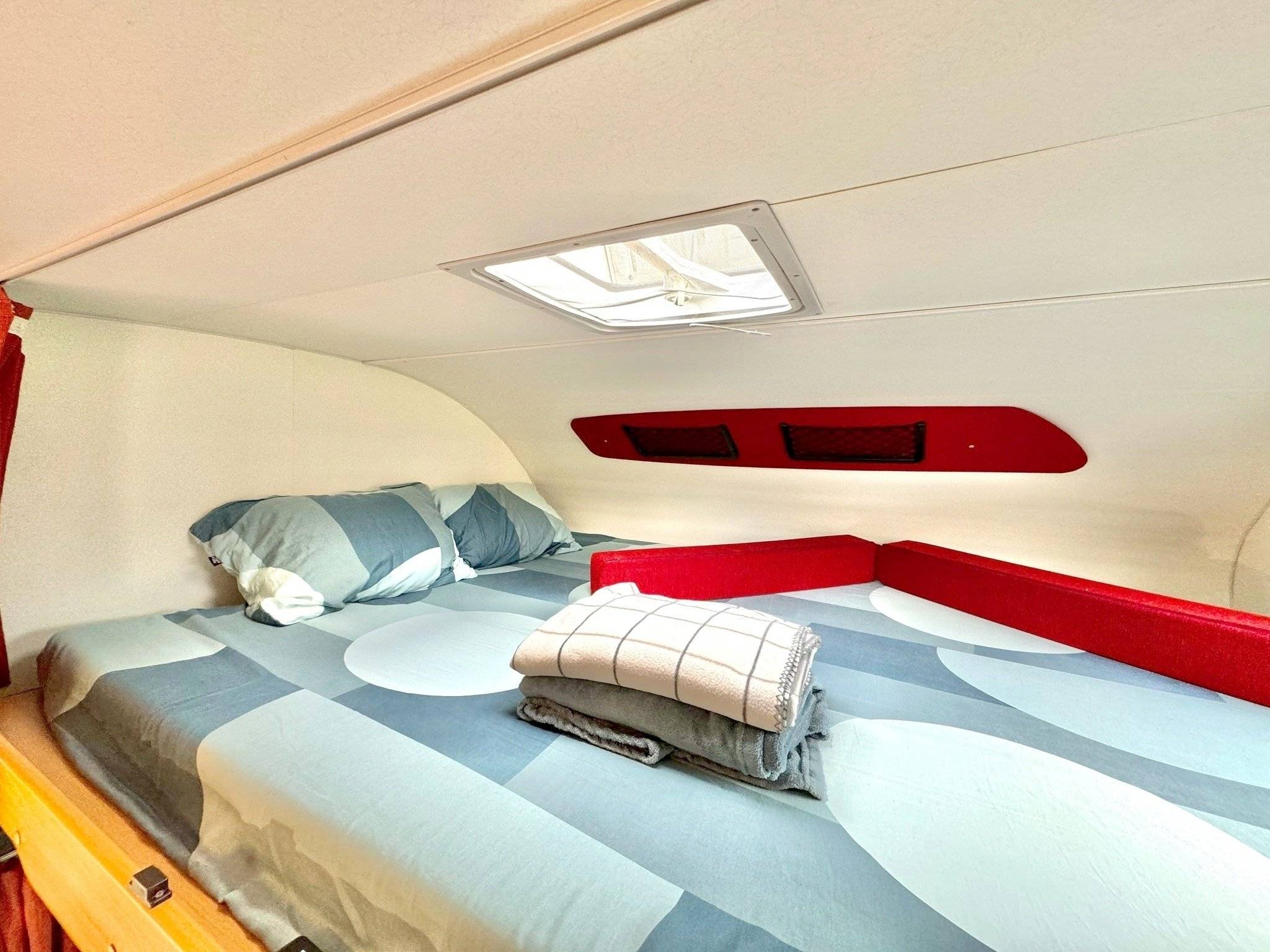 Challenger Transit 2,4 l 140 ch