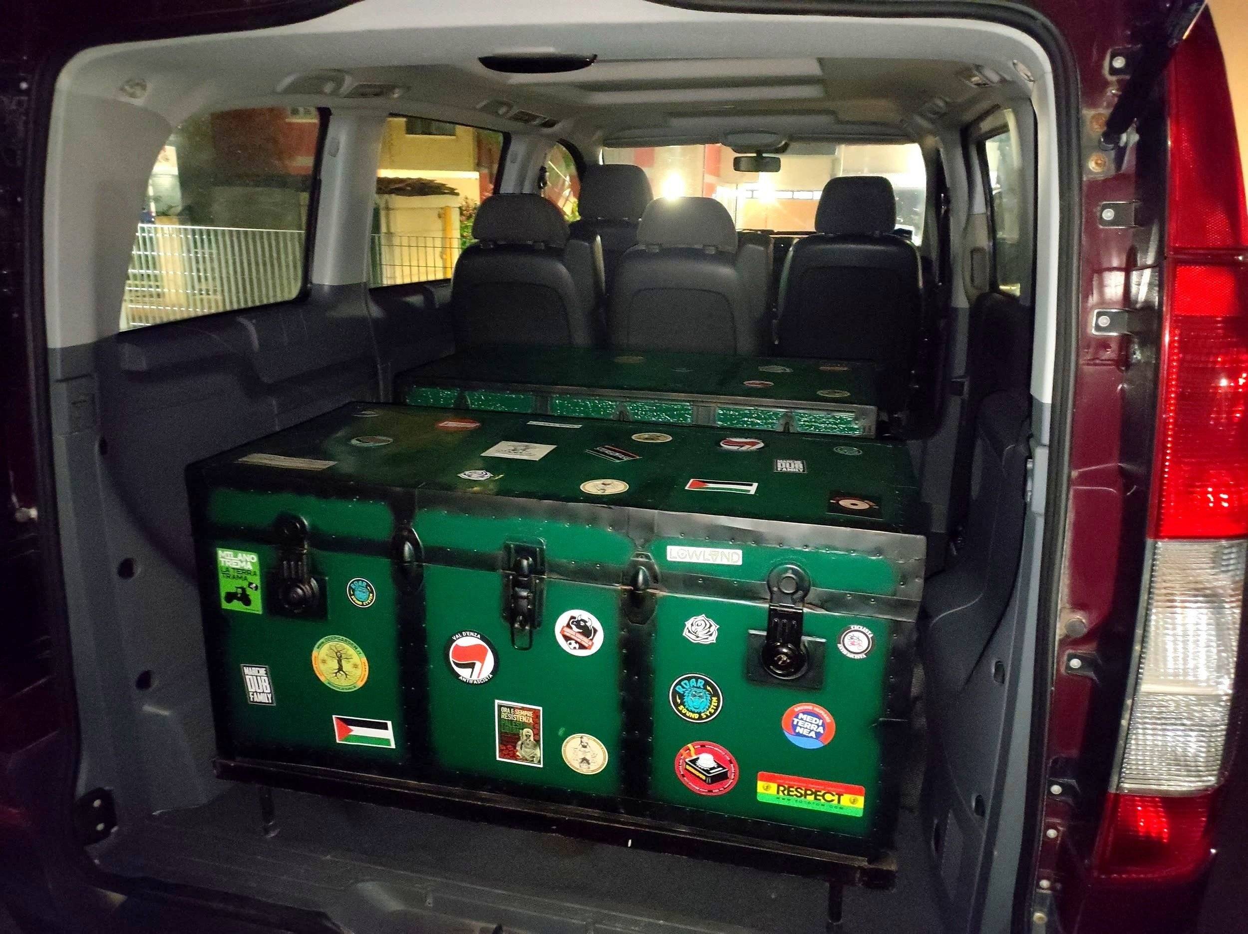 slaapplaatsen Mercedes Vito 115 CDI - Yescapa