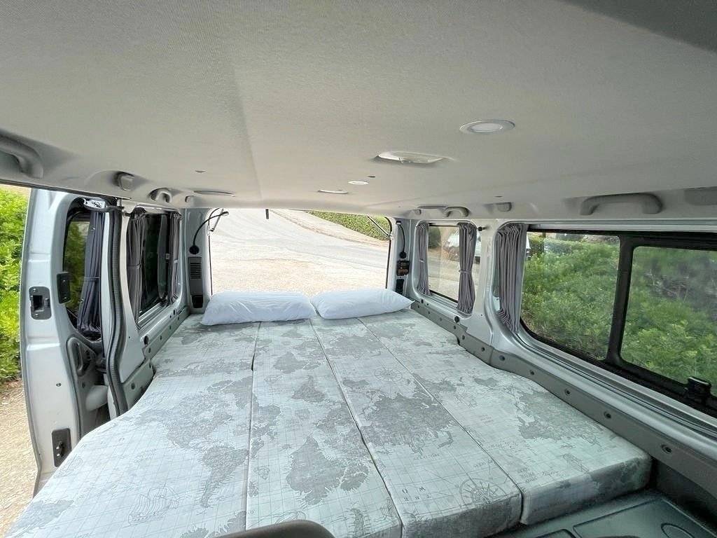 Slaapplaatsen Renault Trafic 115 ch - Yescapa
