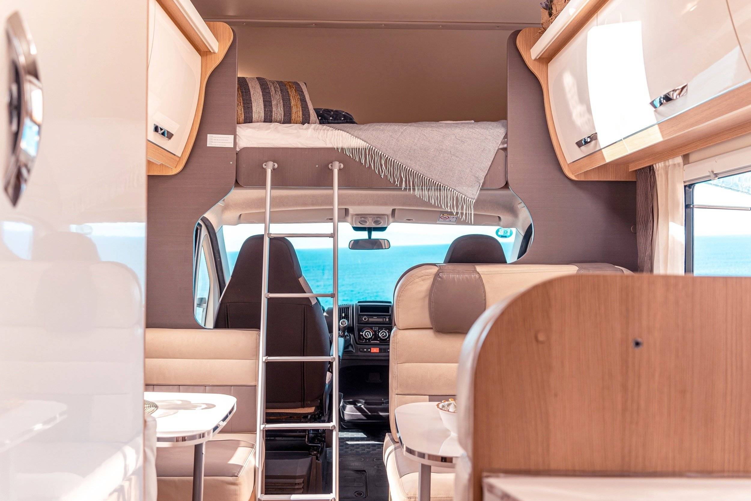 Couchages Fiat Fiat Ducato Multijet 2.3 130CV - Yescapa