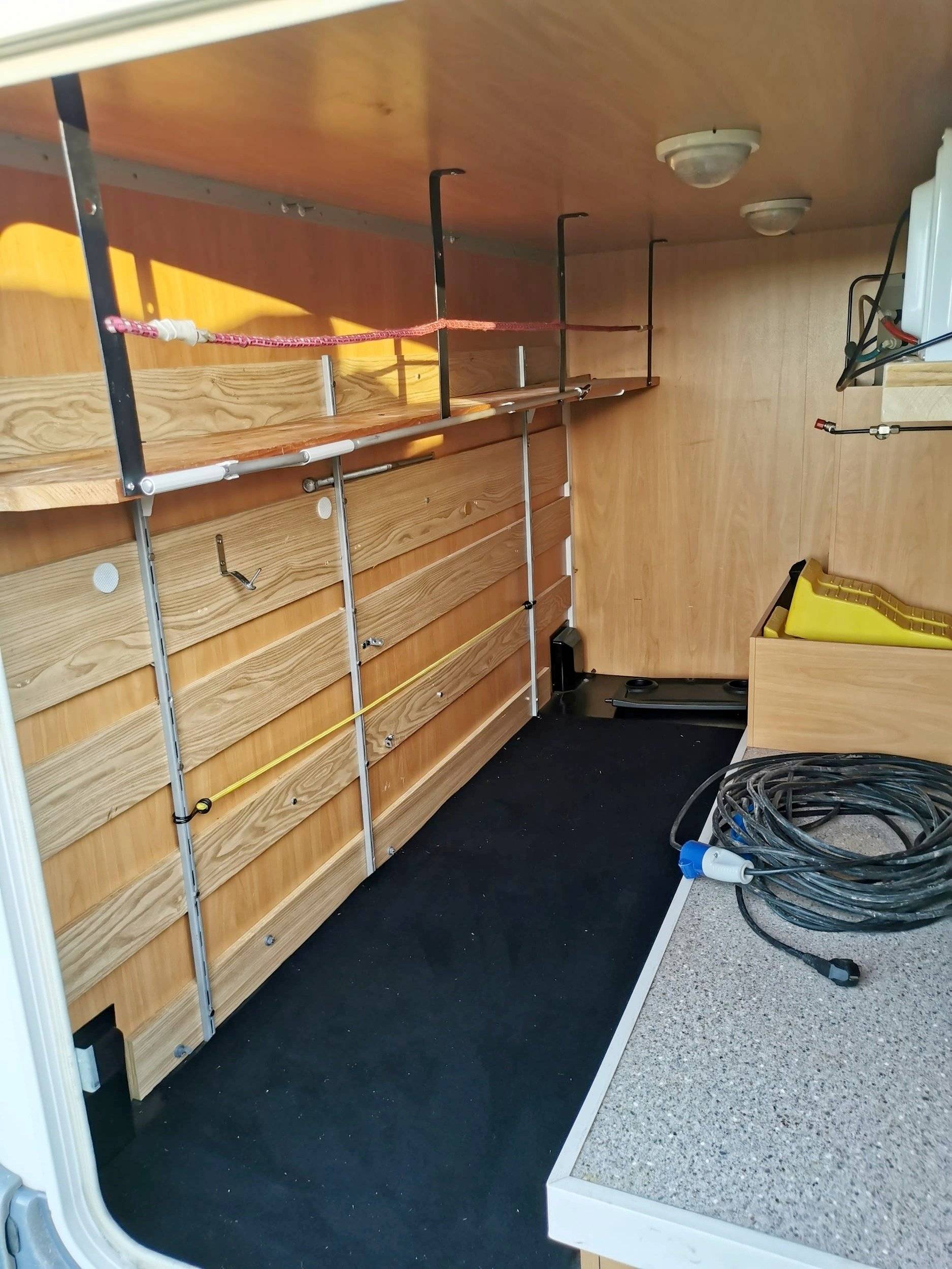 Challenger Genesis 31