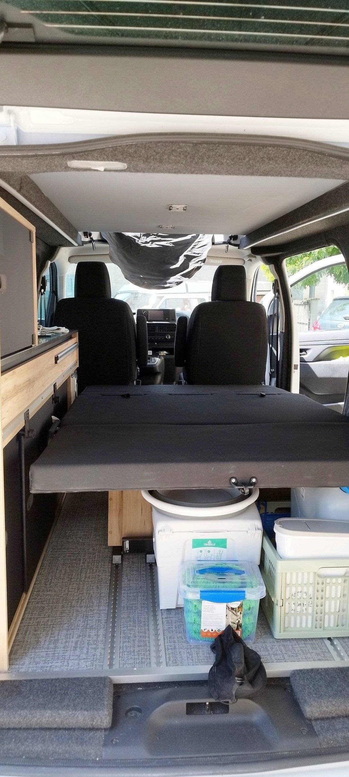 Plazas en cama Citroën Jumpy - Yescapa
