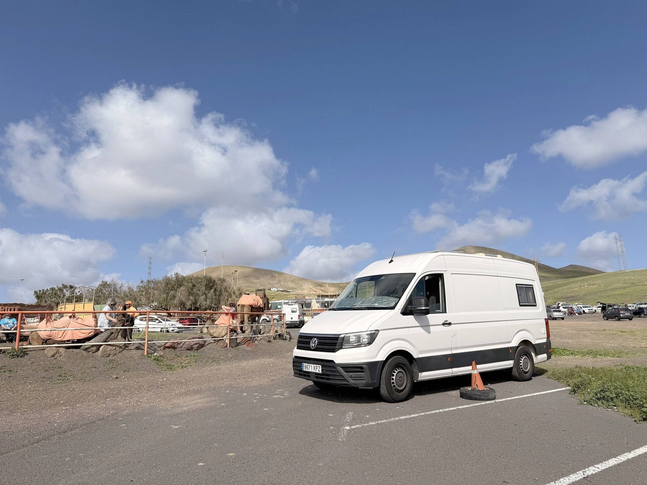 Vue avant de 3/4 Volkswagen - Yescapa