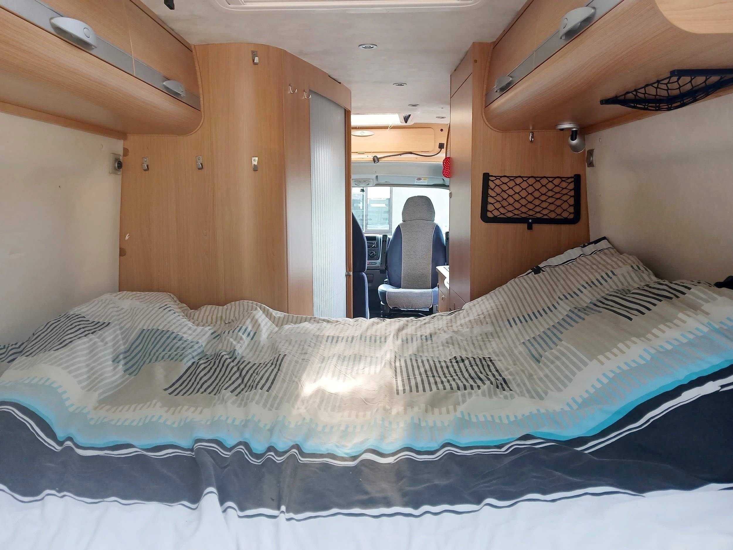Schlafplätze Fiat Ducato 120 Multijet - Yescapa