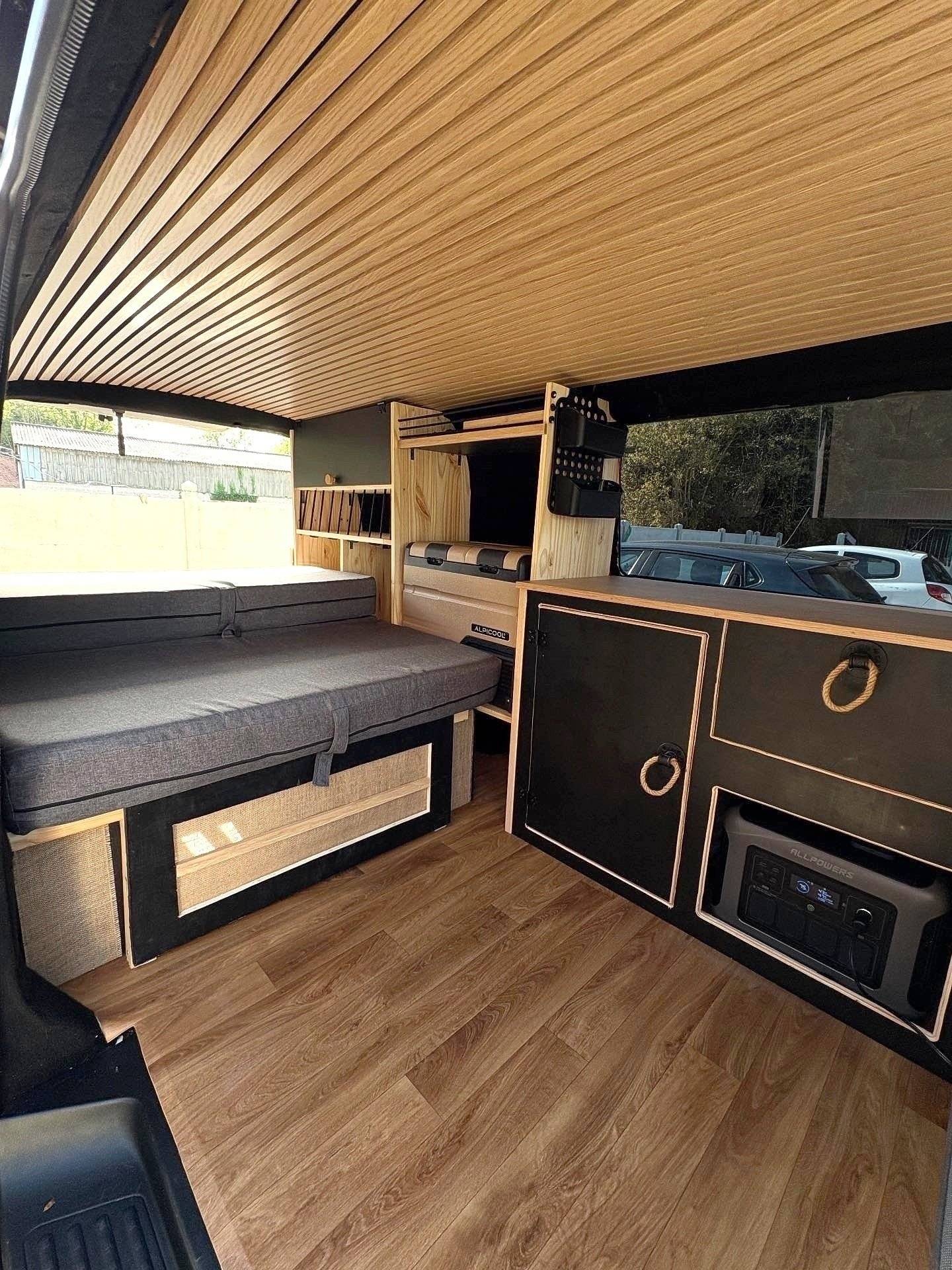 Volkswagen Transporter 2,0 l 84 ch