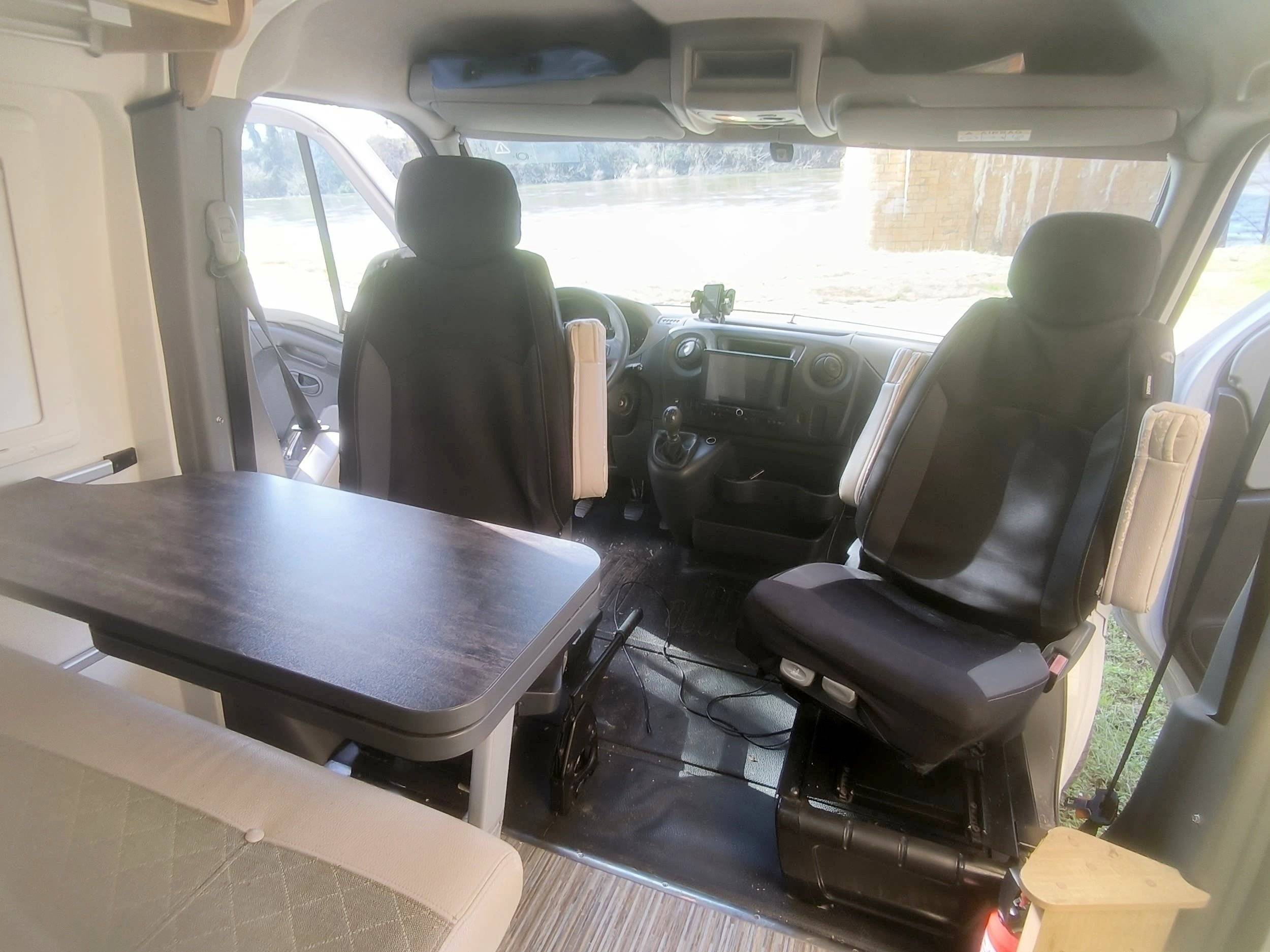 Dining Area  - Yescapa