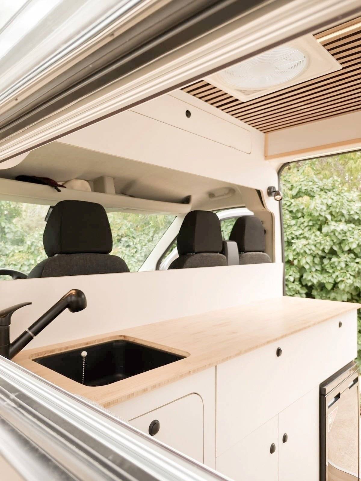 Kitchen Fiat Ducato 2,2 140cv - Yescapa