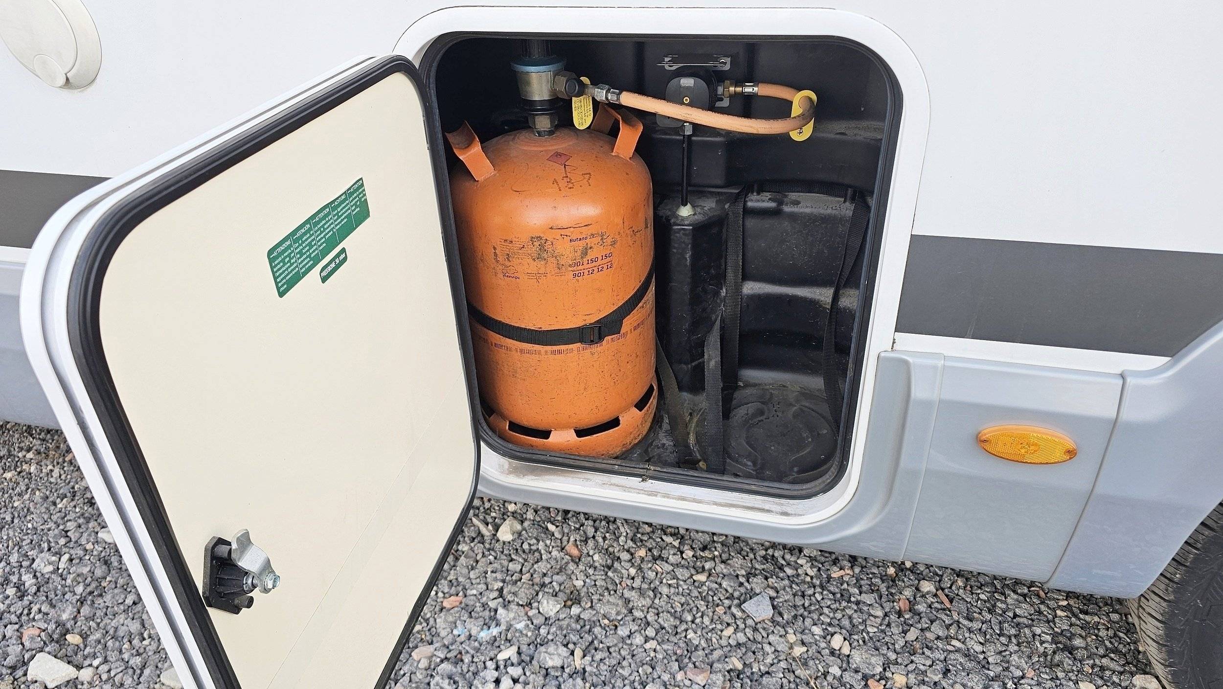 Elnagh 2,3 l 130 ch