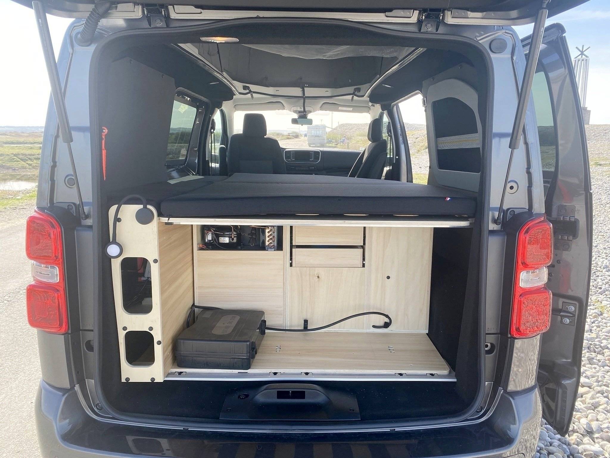 Peugeot Expert standrd 2,0 l 150 ch