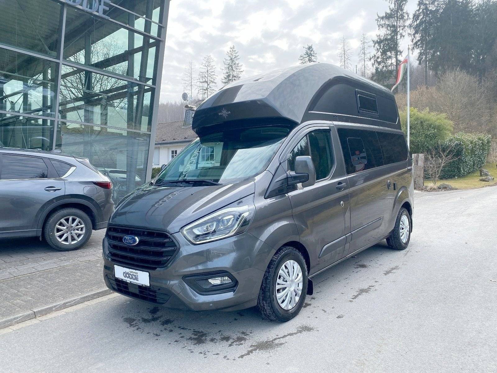 Vista frontale a ¾ Ford Custom 170 ch - Yescapa