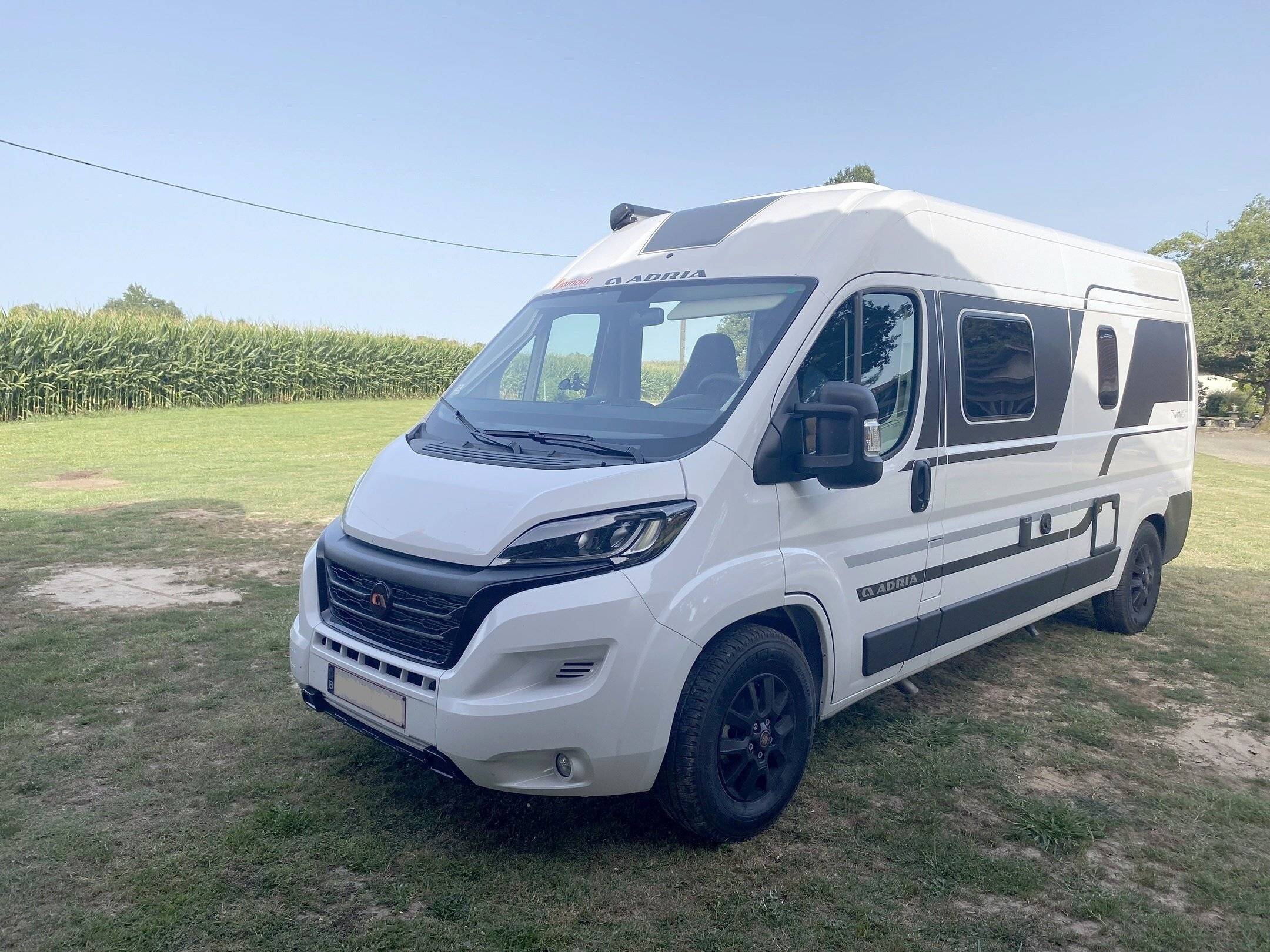 Adria Adria Twin PLUS 600 SPB Family