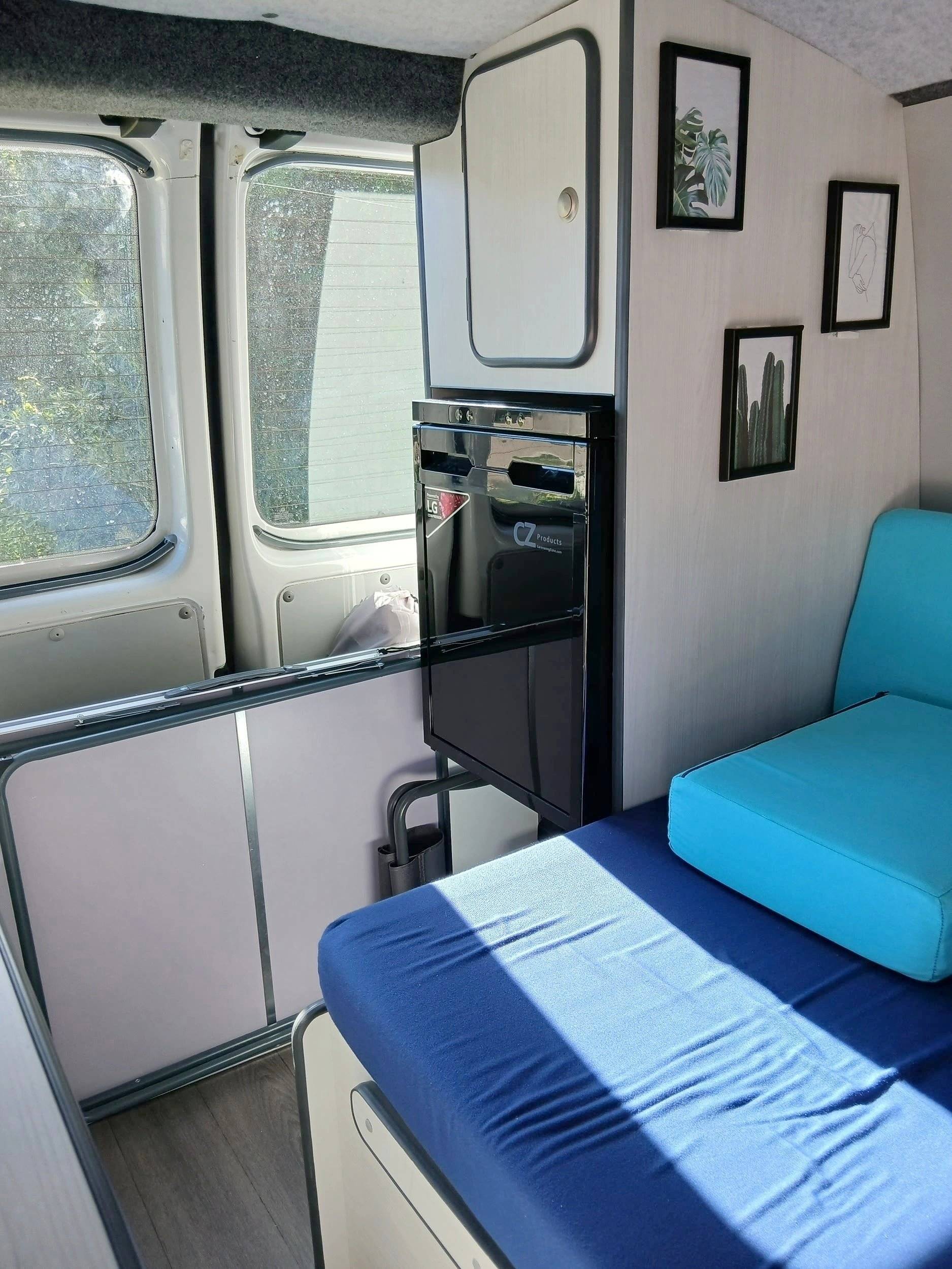 Stylevan 3001 Court