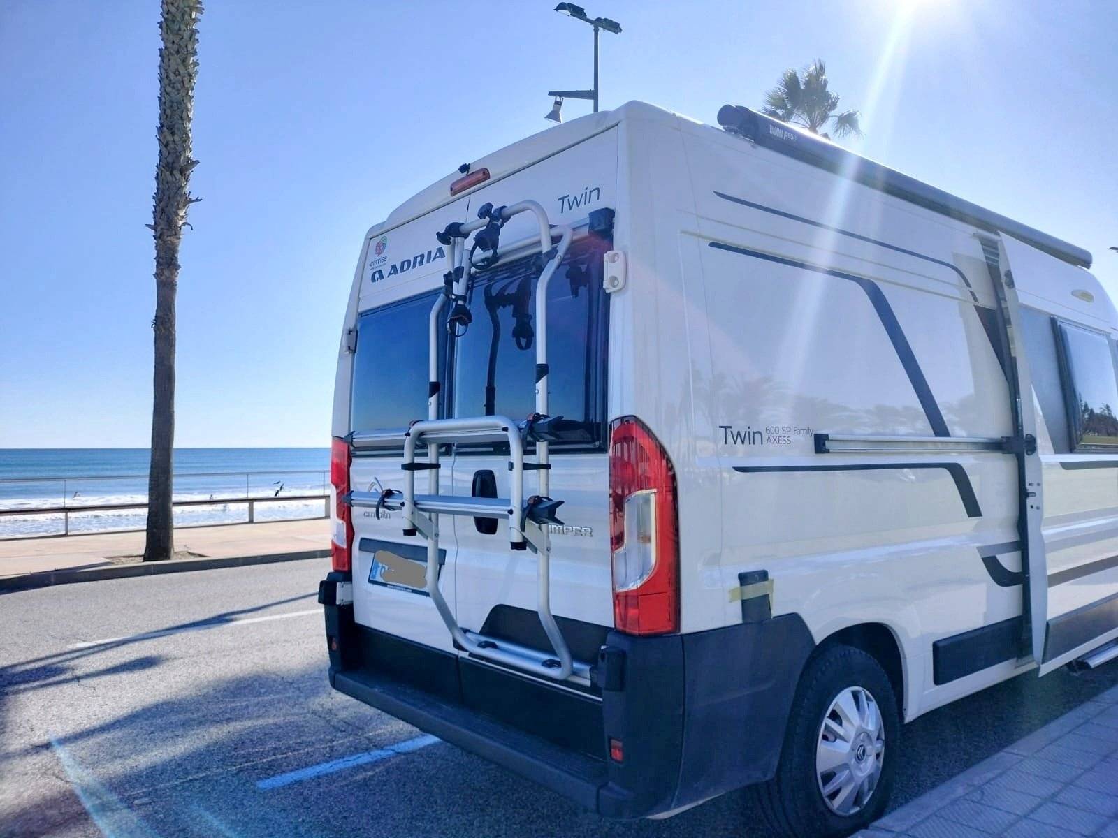 Adria Twin Axess 600 Spt family