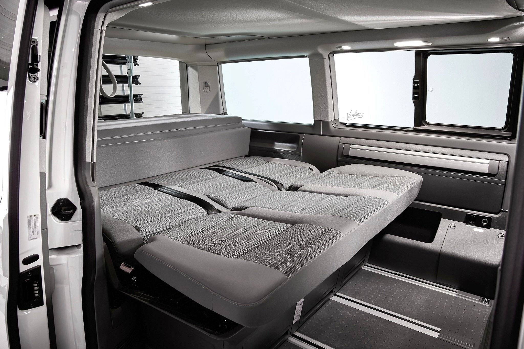 Volkswagen T6.1 California Ocean