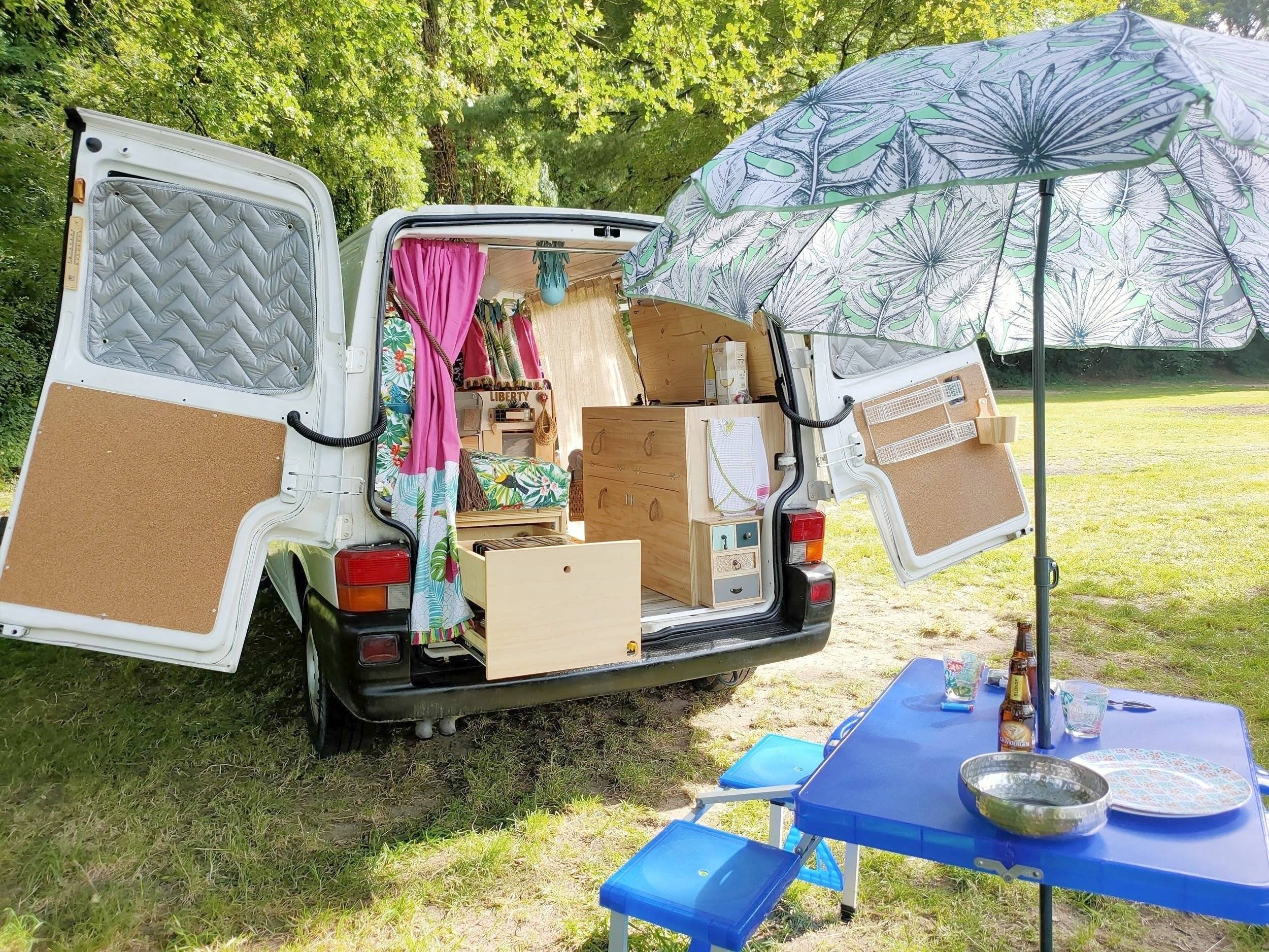 Custo Van Transporter