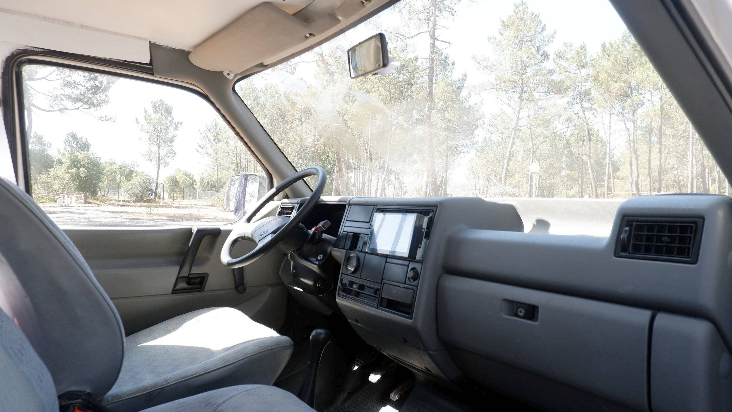 Volkswagen Transporter T4 2.4D