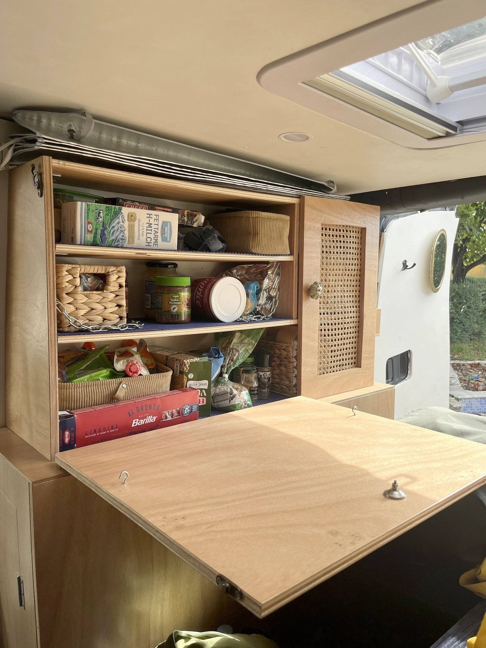 Coin repas Mercedes Mercedes vito - Yescapa