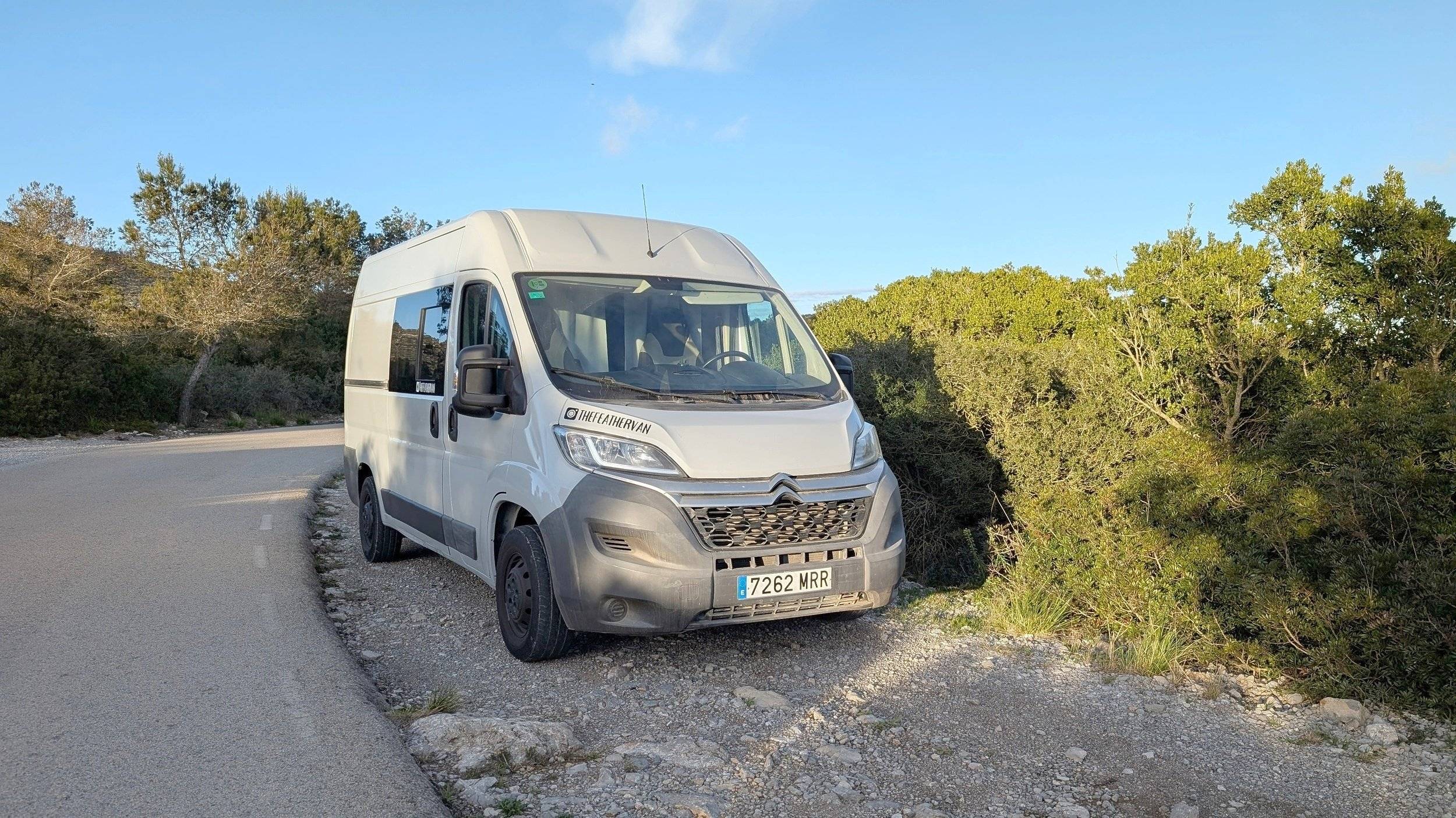 Vista frontale a ¾ Citroën - Yescapa
