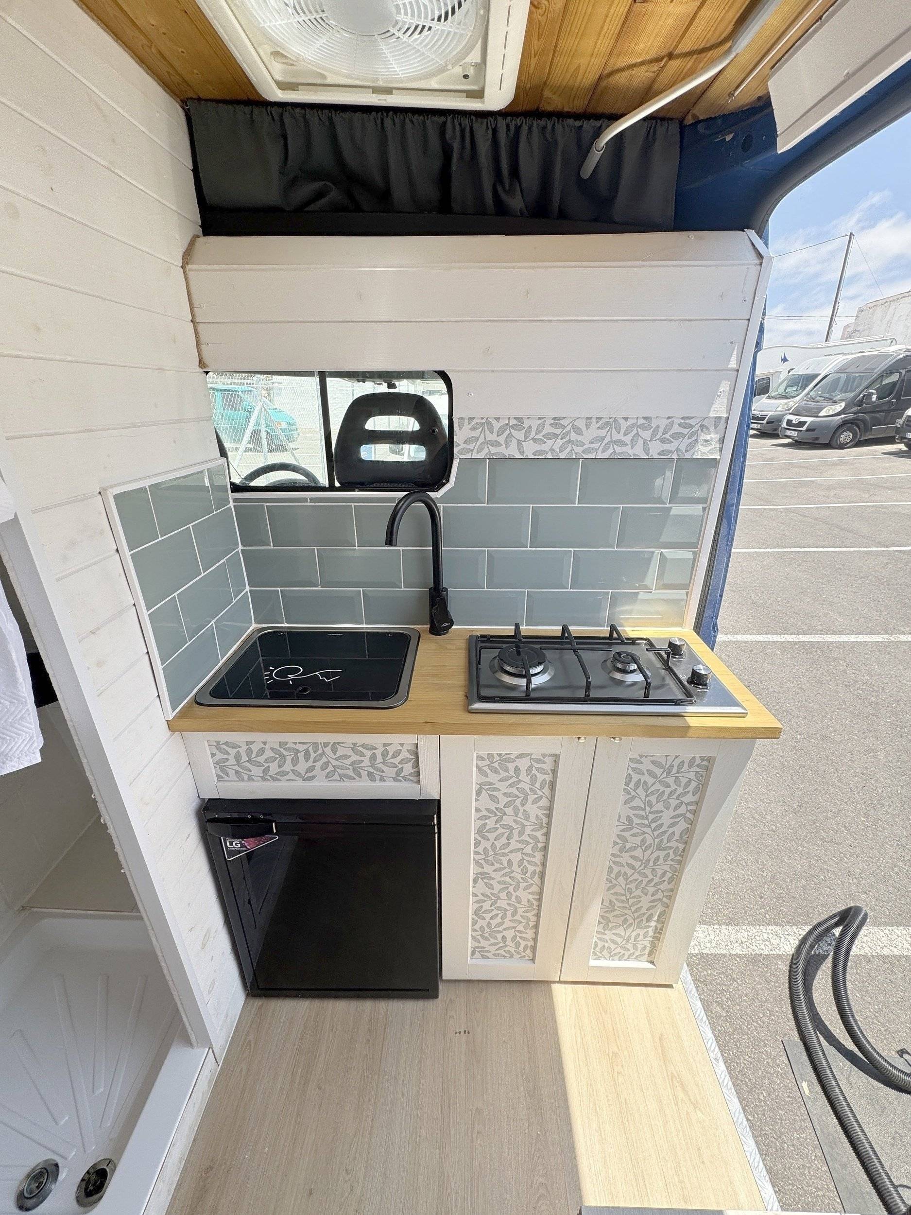 Peugeot Boxer 2,2 l 120 ch.