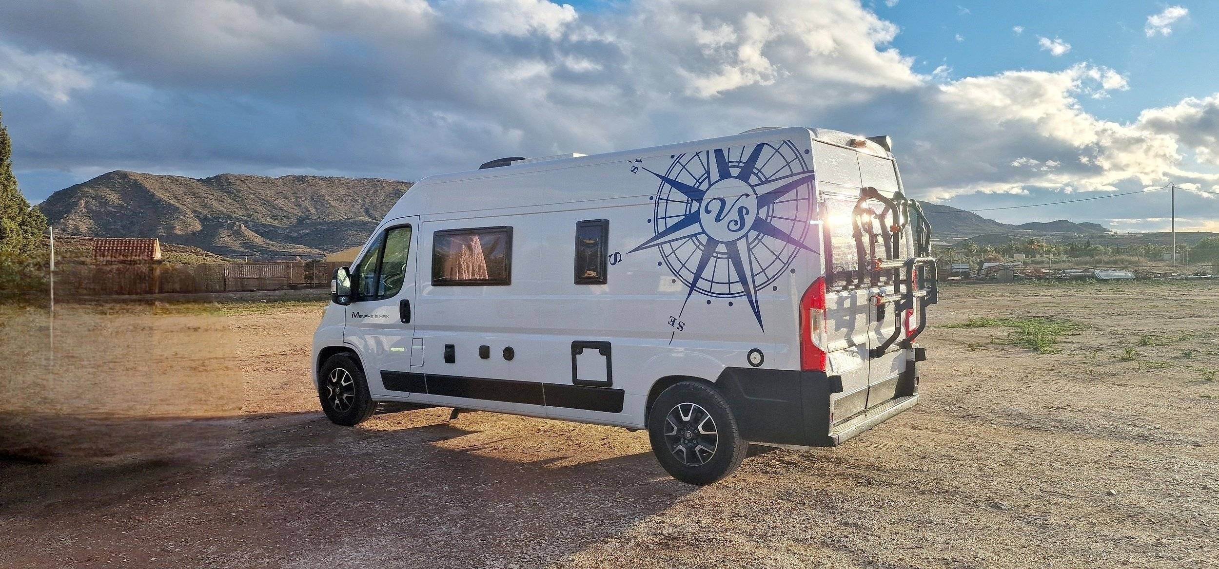 Vista frontale a ¾ Fiat - Yescapa