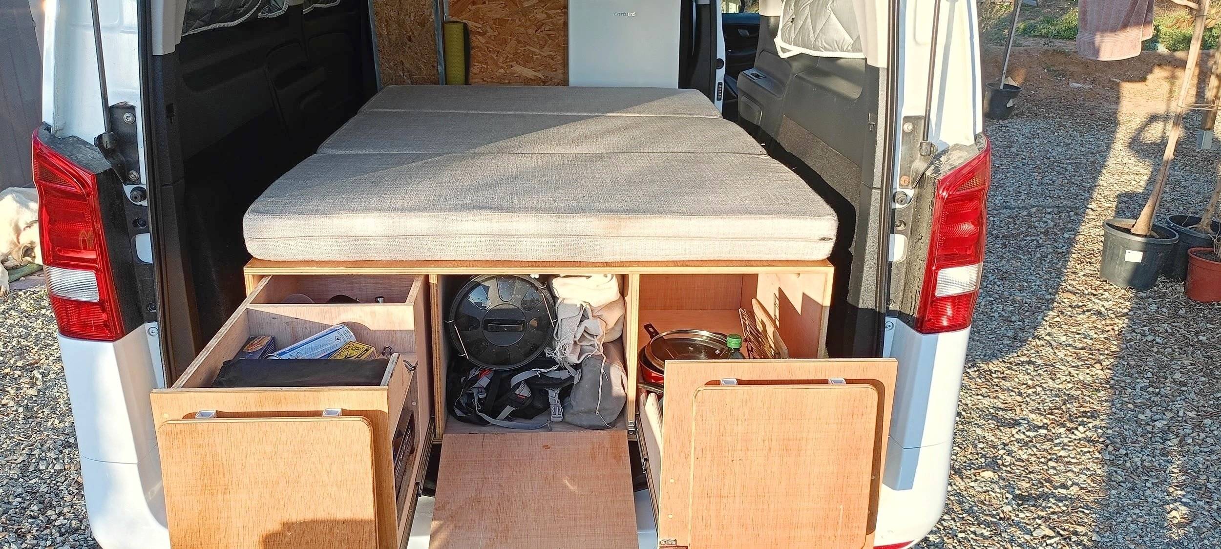 Dormidas Mercedes VITO 114 CDI TOURER - Yescapa