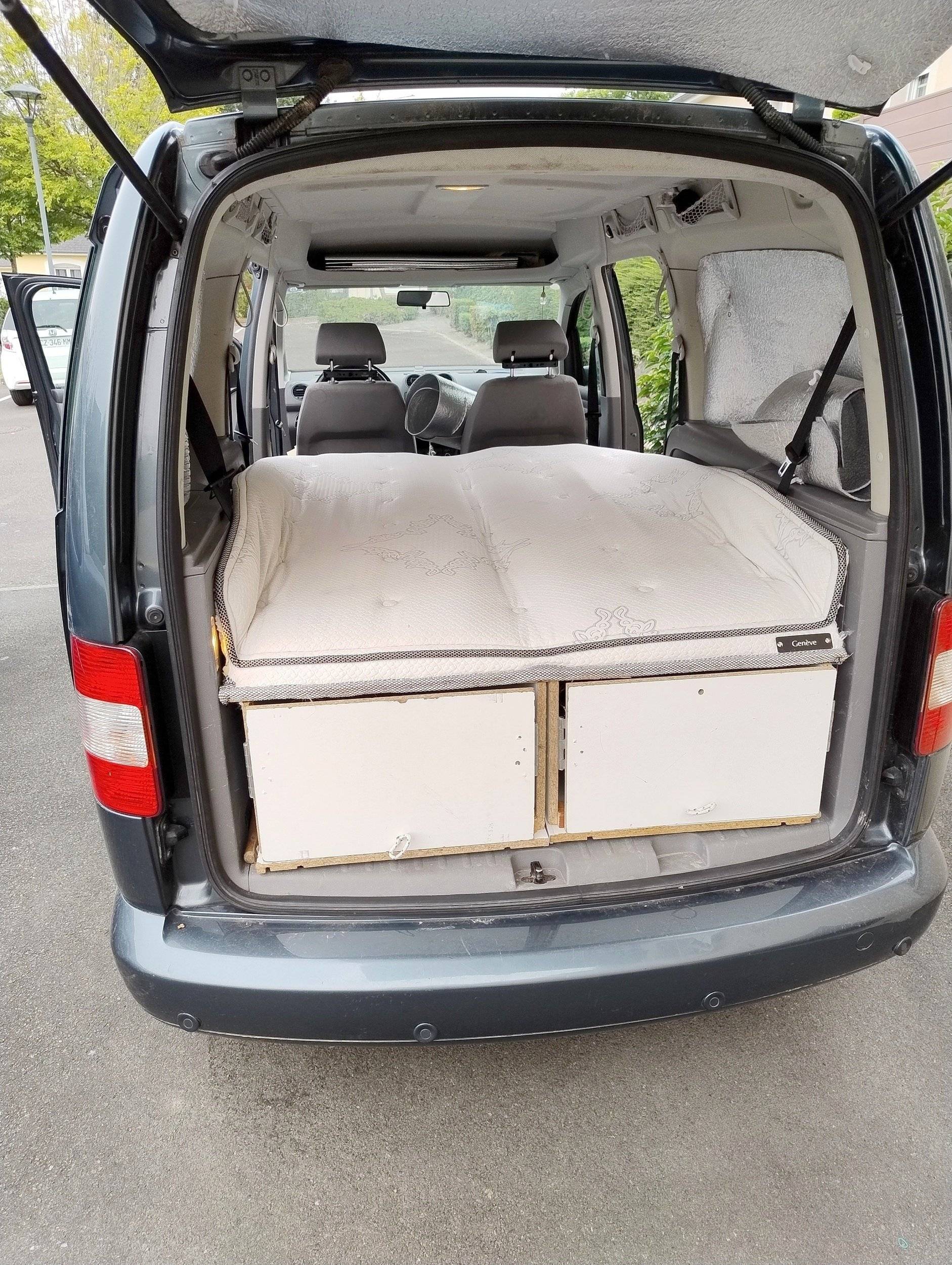 Couchages Volkswagen 1.9TDi - Yescapa