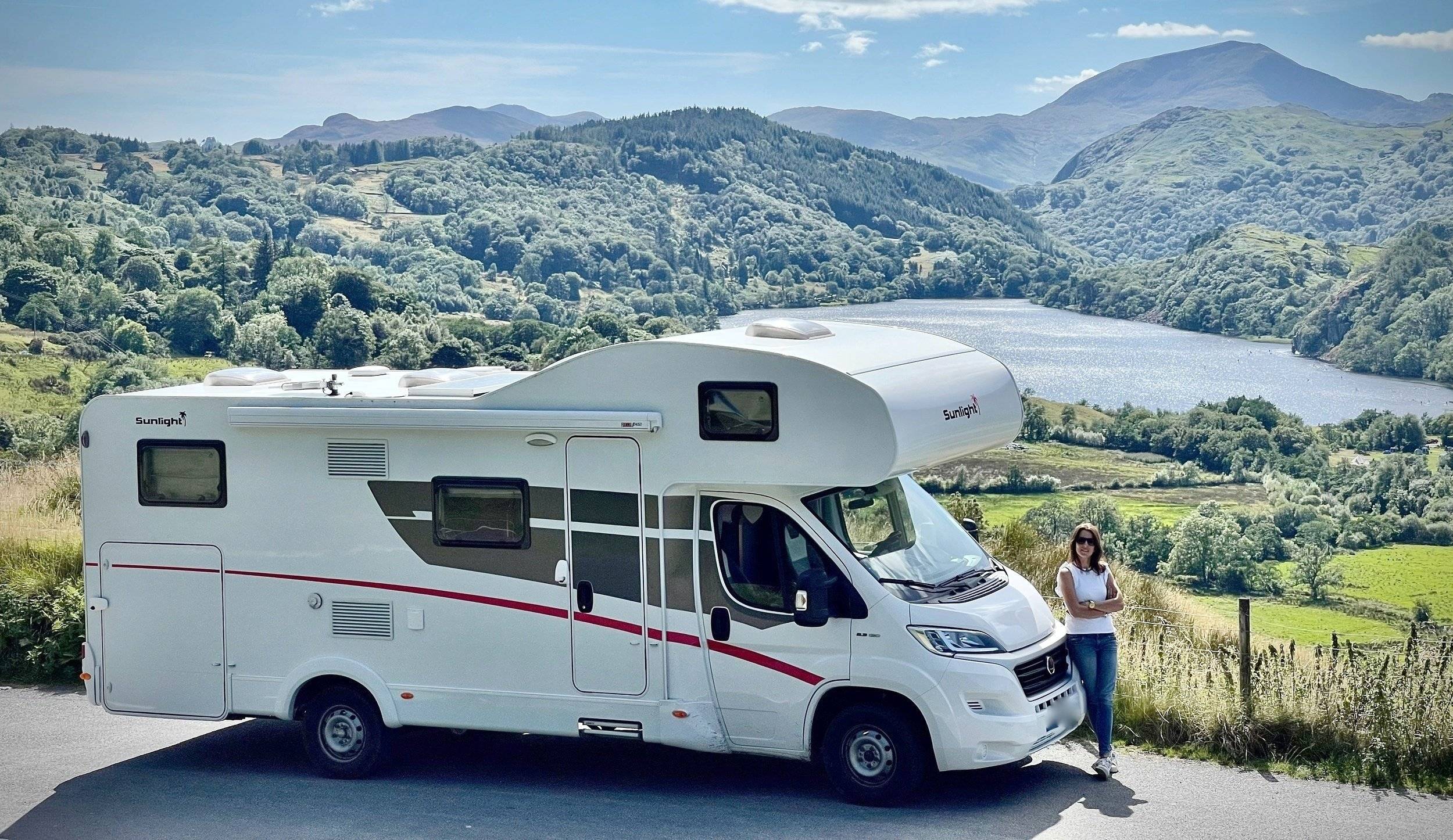 schräge Vorderansicht Fiat FIAT DUCATO - Yescapa