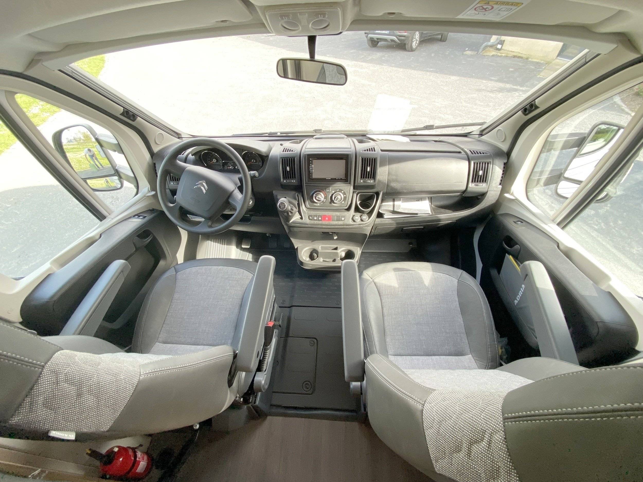 Adria Coral XL Axess 650 