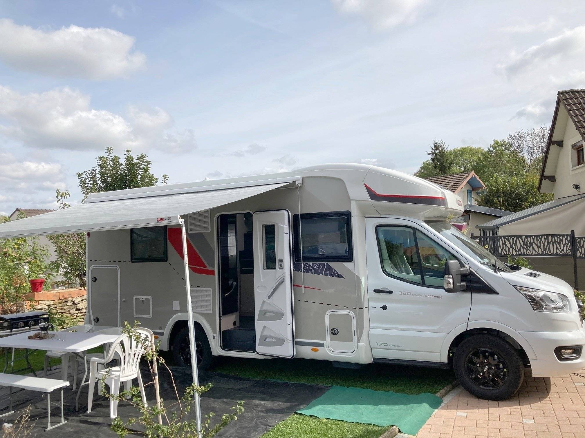 Challenger Challenger 380